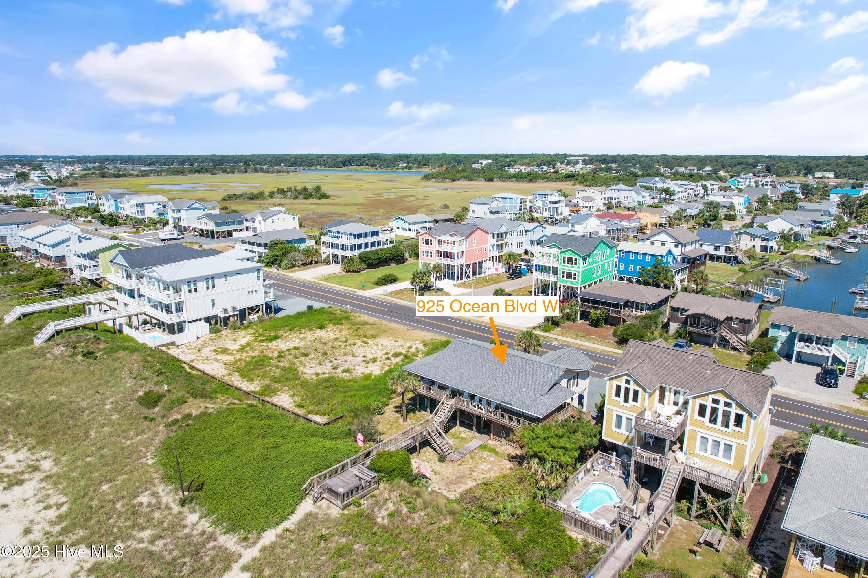 925 Ocean Boulevard W