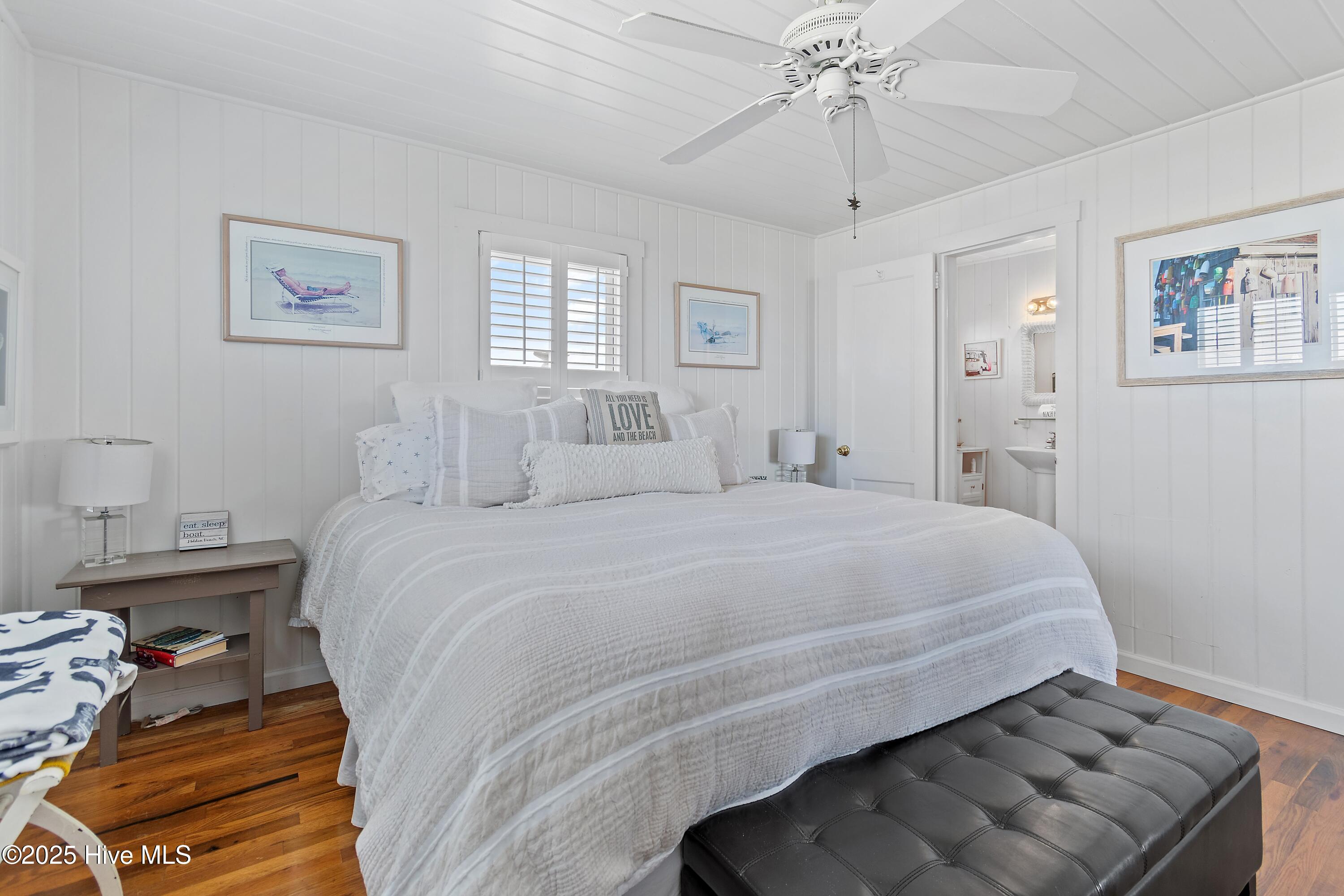 925 Ocean Boulevard W