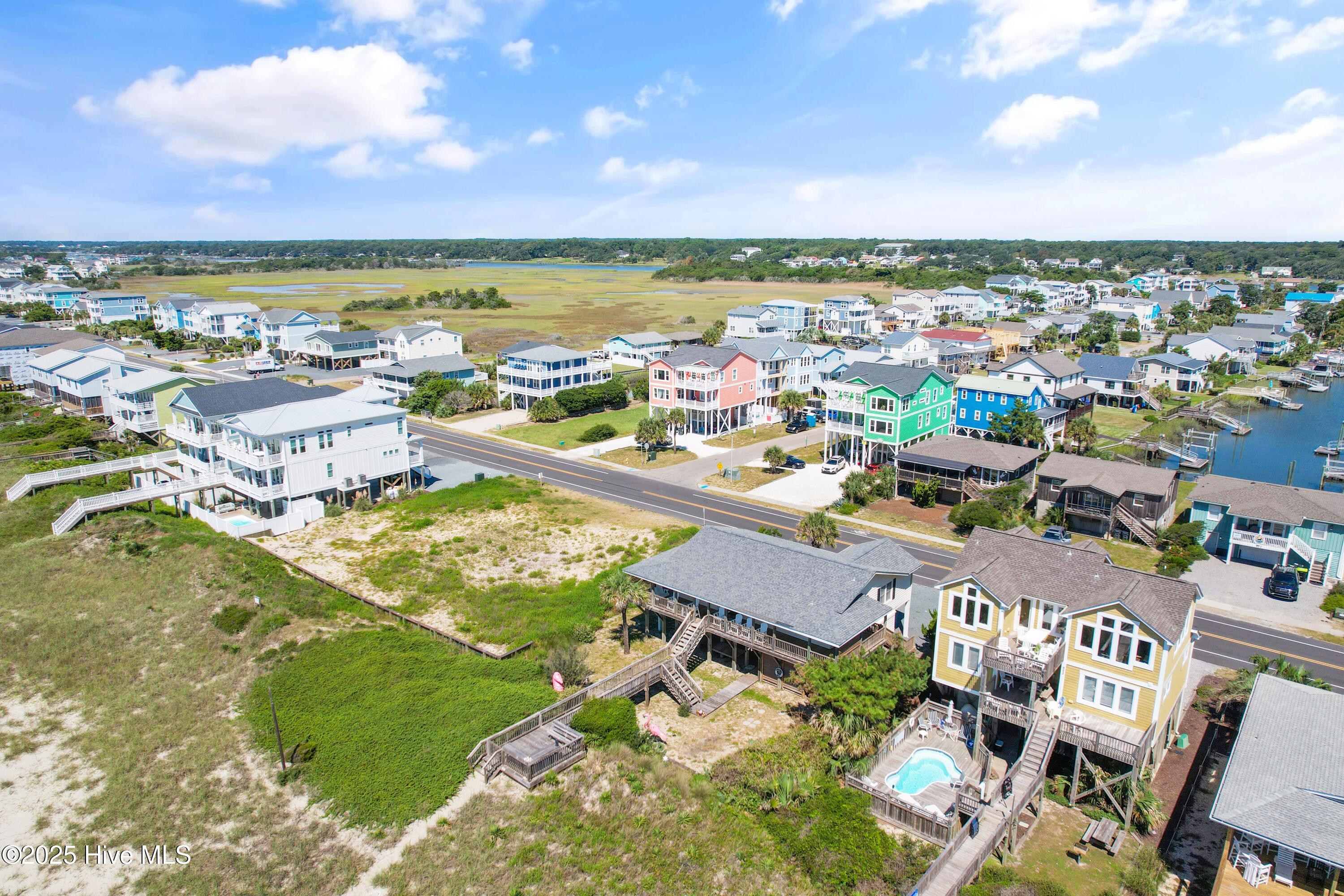 925 Ocean Boulevard W