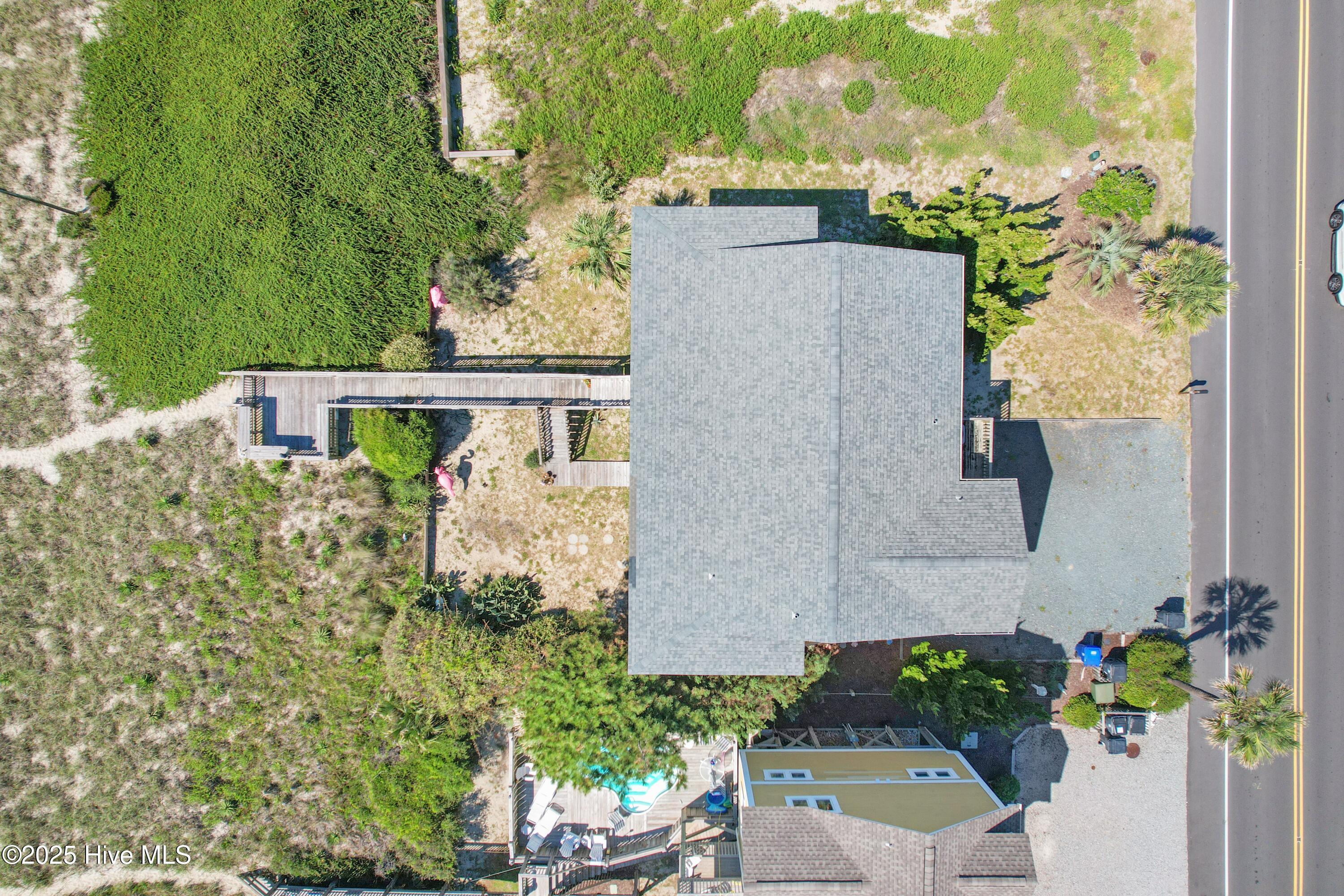 925 Ocean Boulevard W