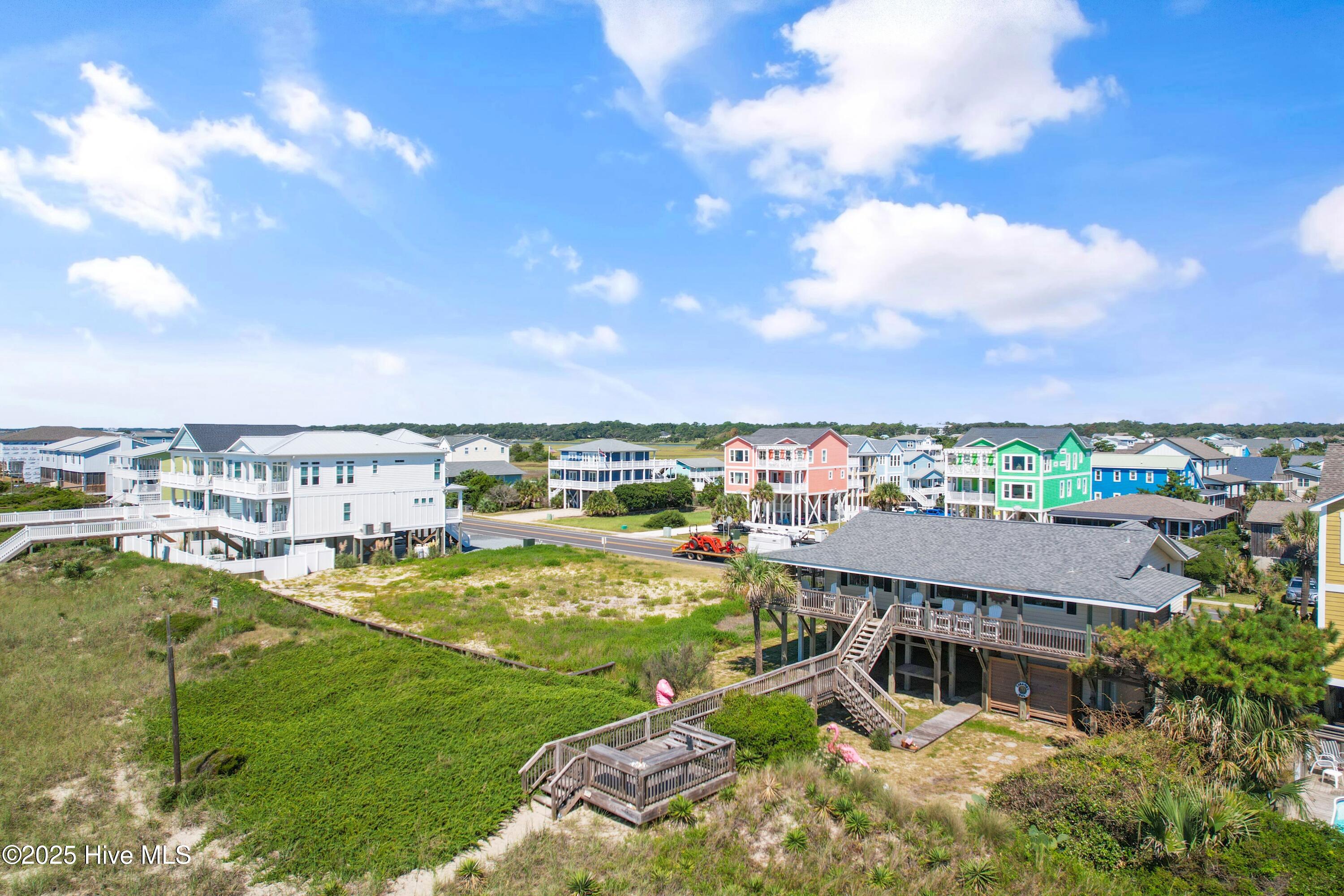 925 Ocean Boulevard W