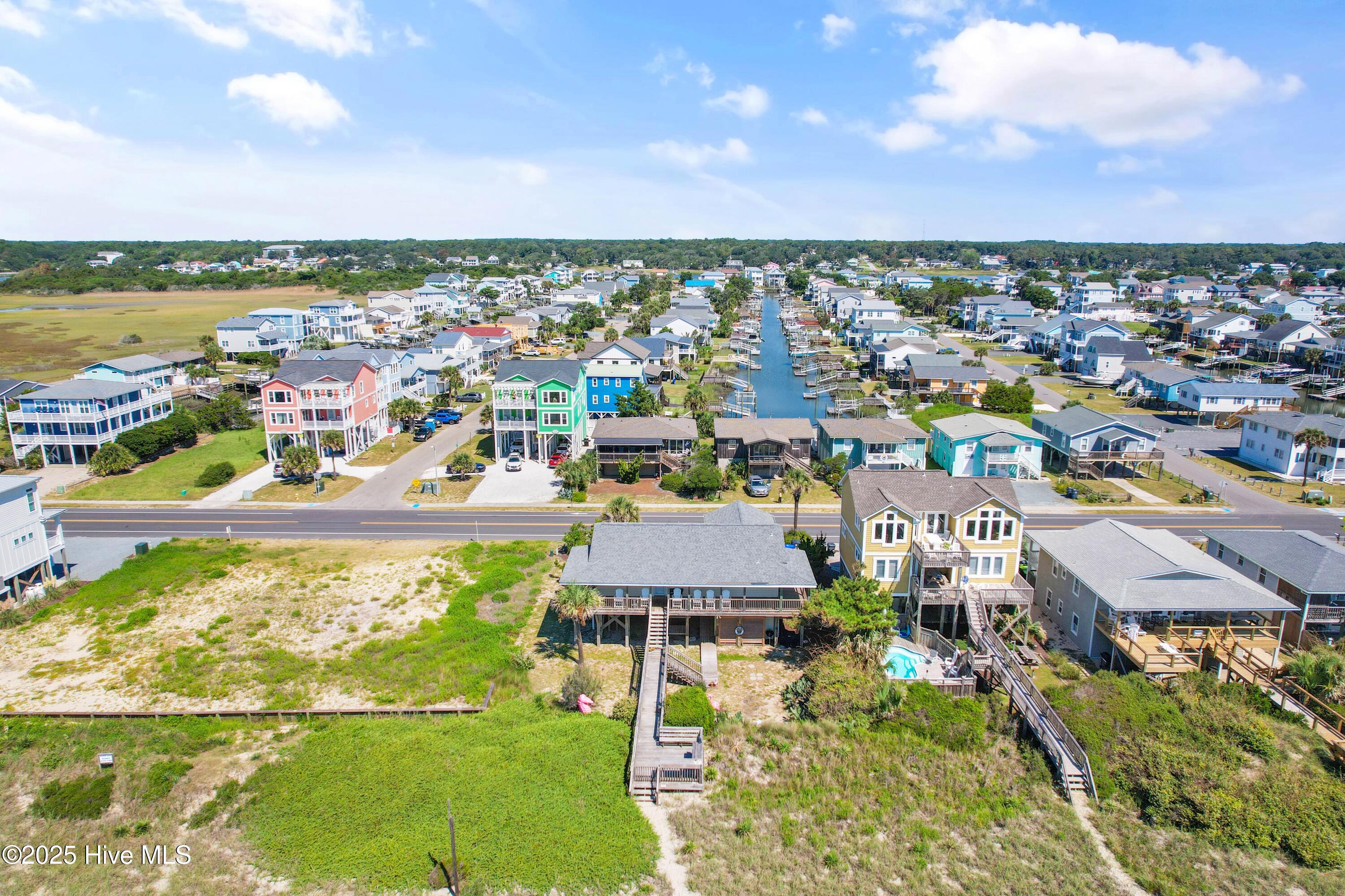 925 Ocean Boulevard W