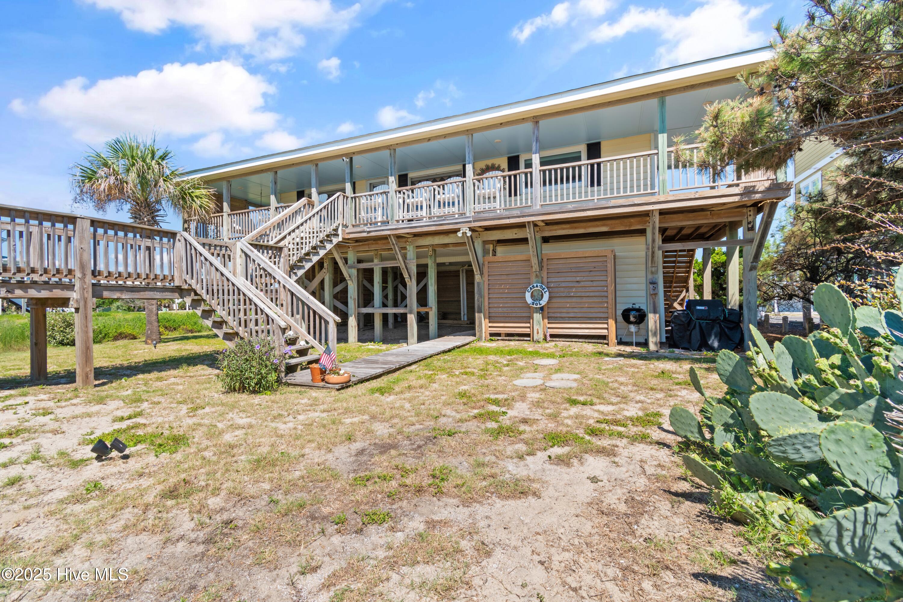 925 Ocean Boulevard W