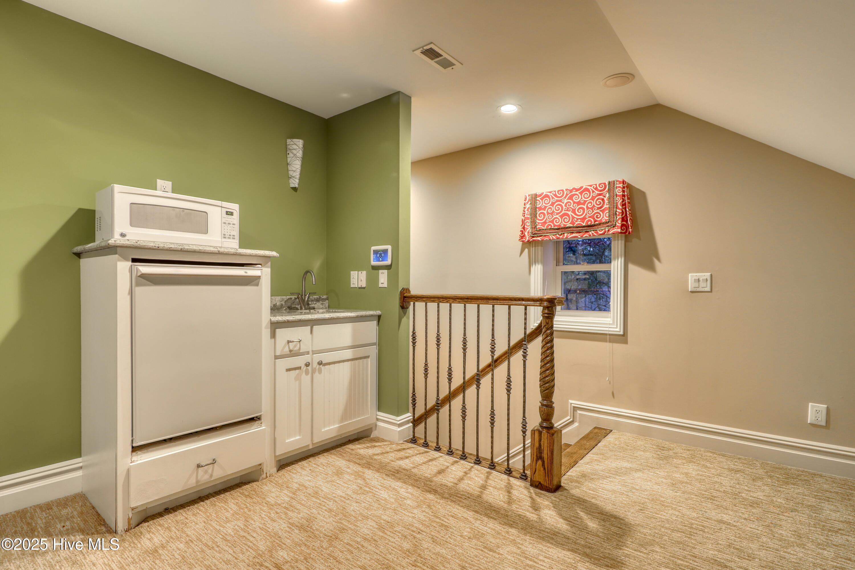 817 Tillson Road