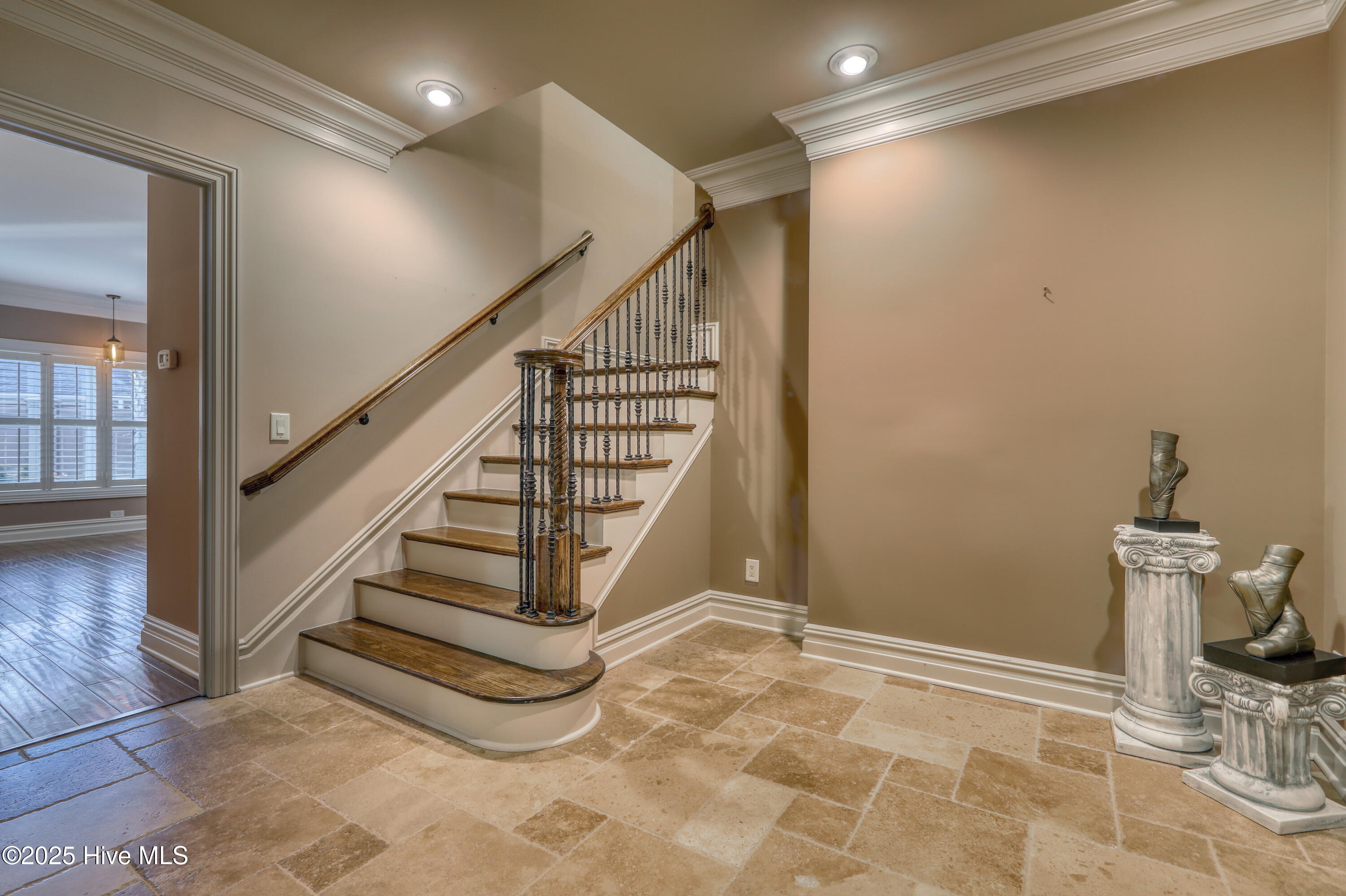 817 Tillson Road