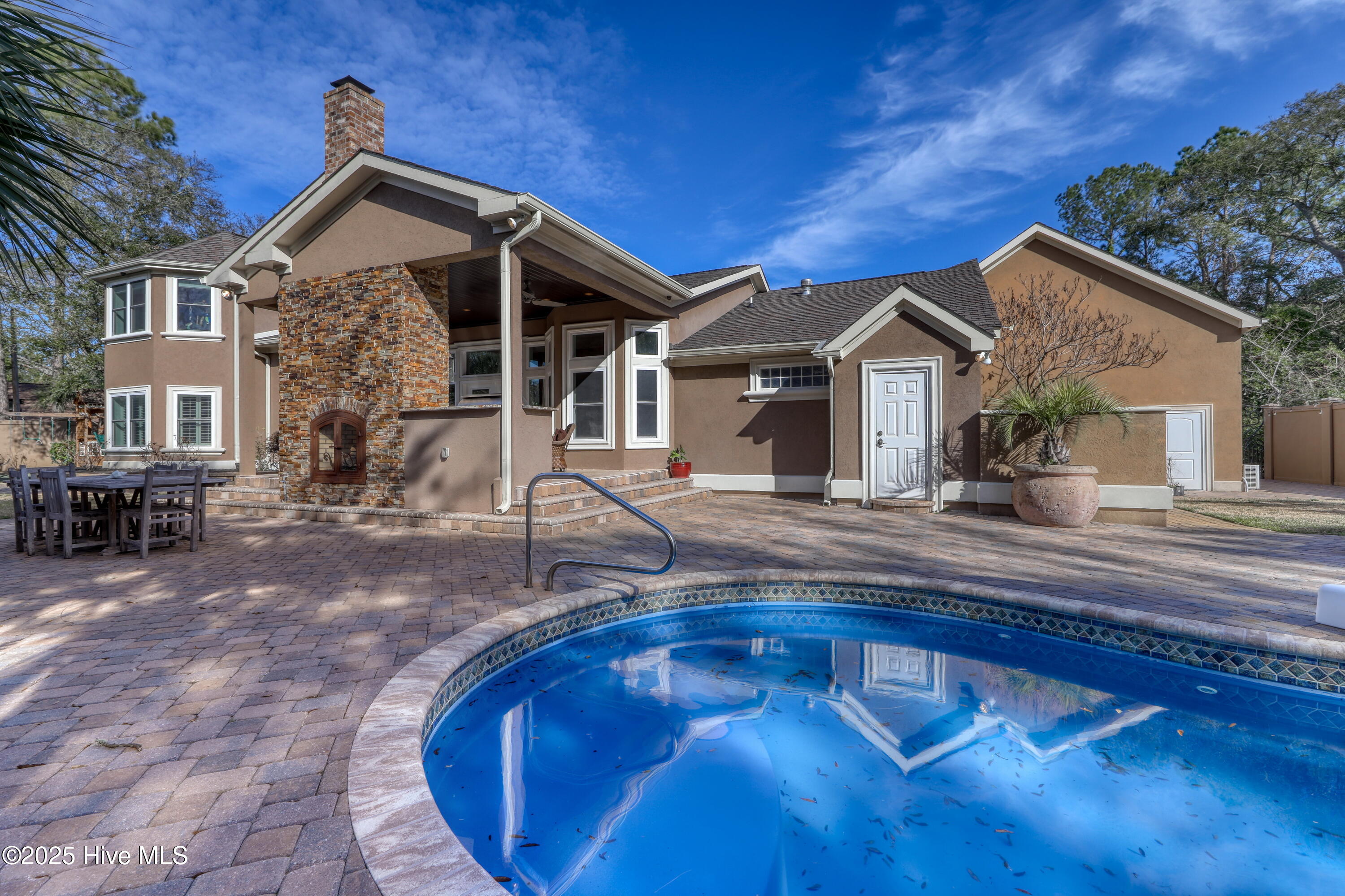 817 Tillson Road