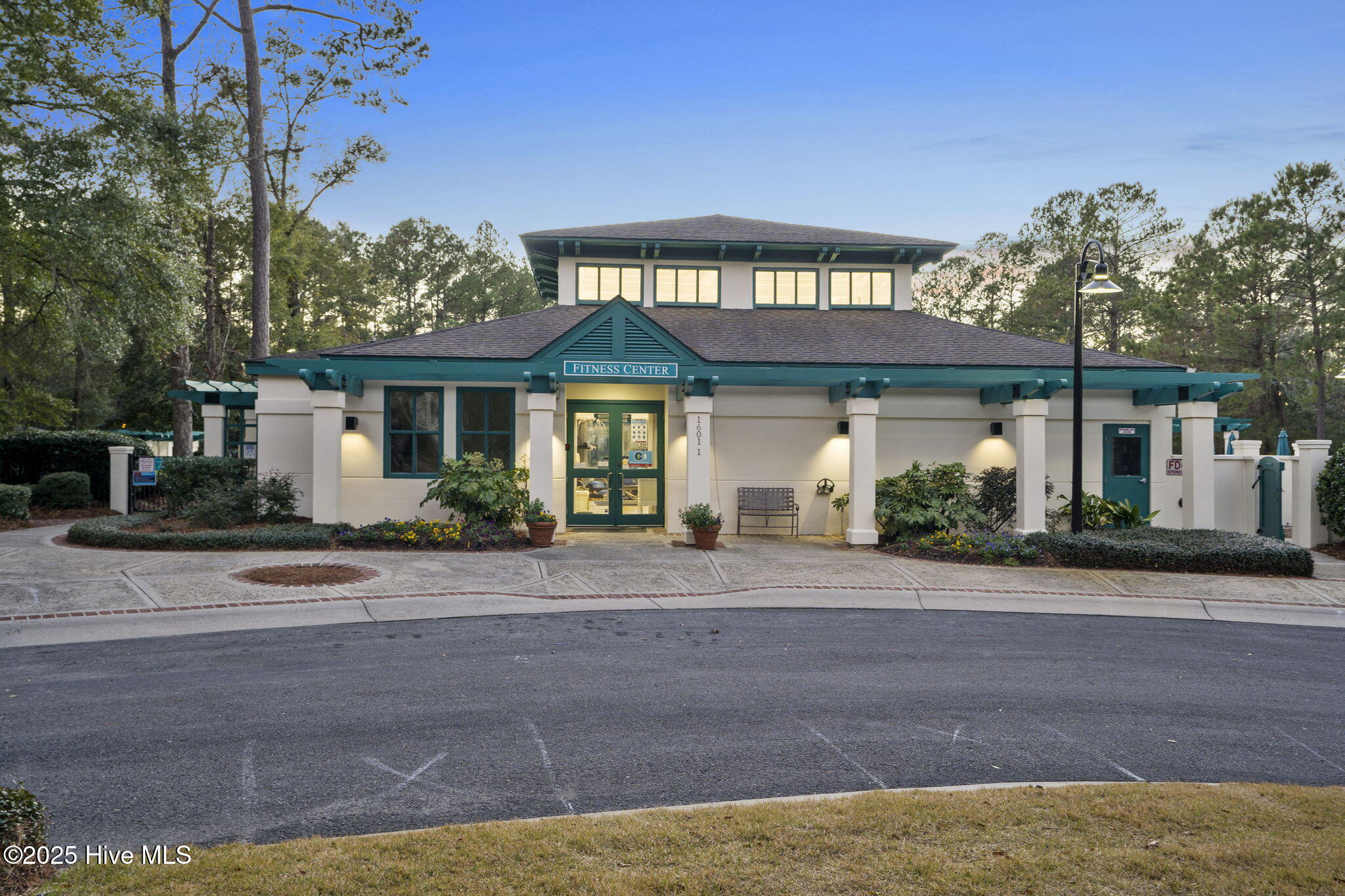 1609 Harbor Drive