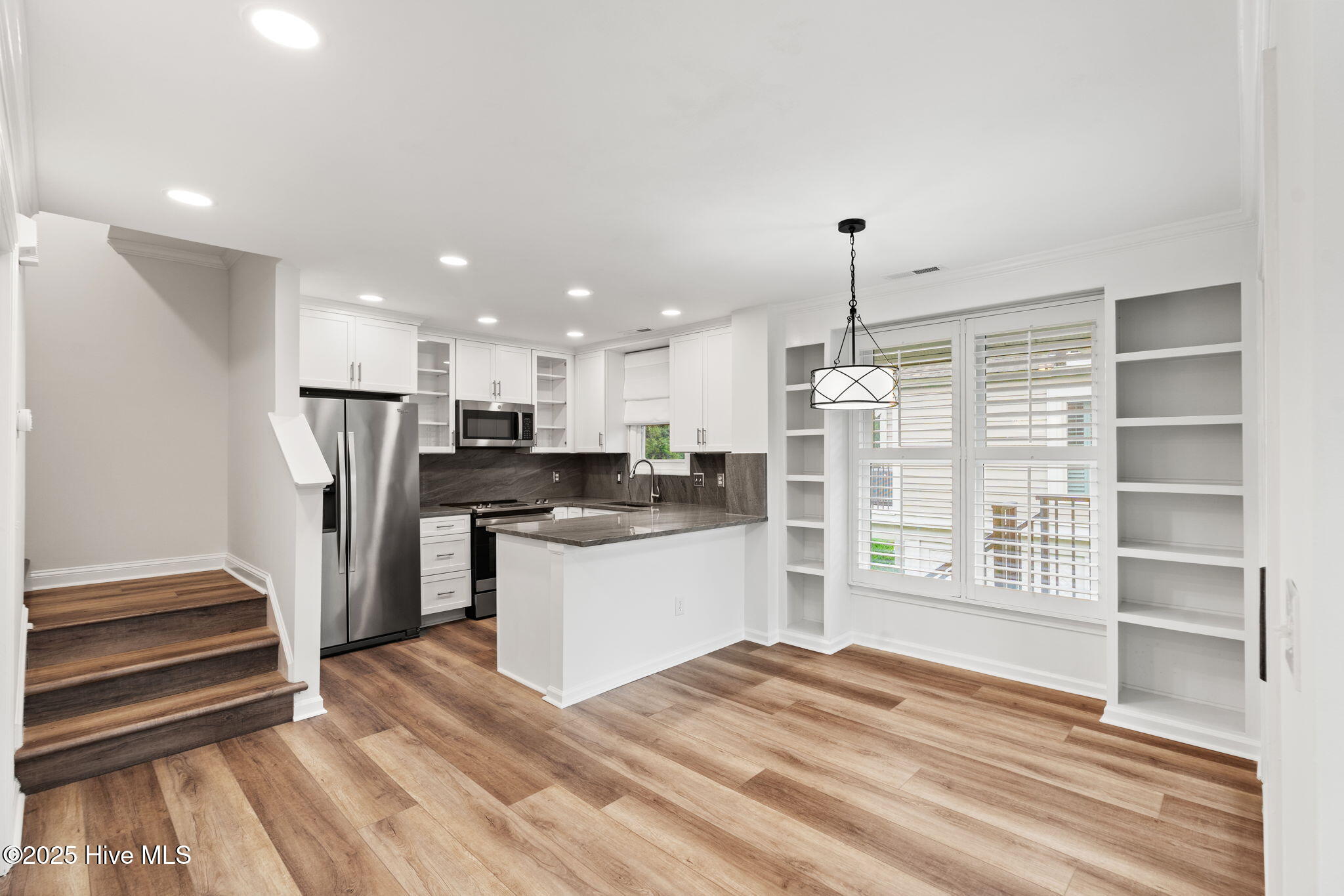 1609 Harbor Drive