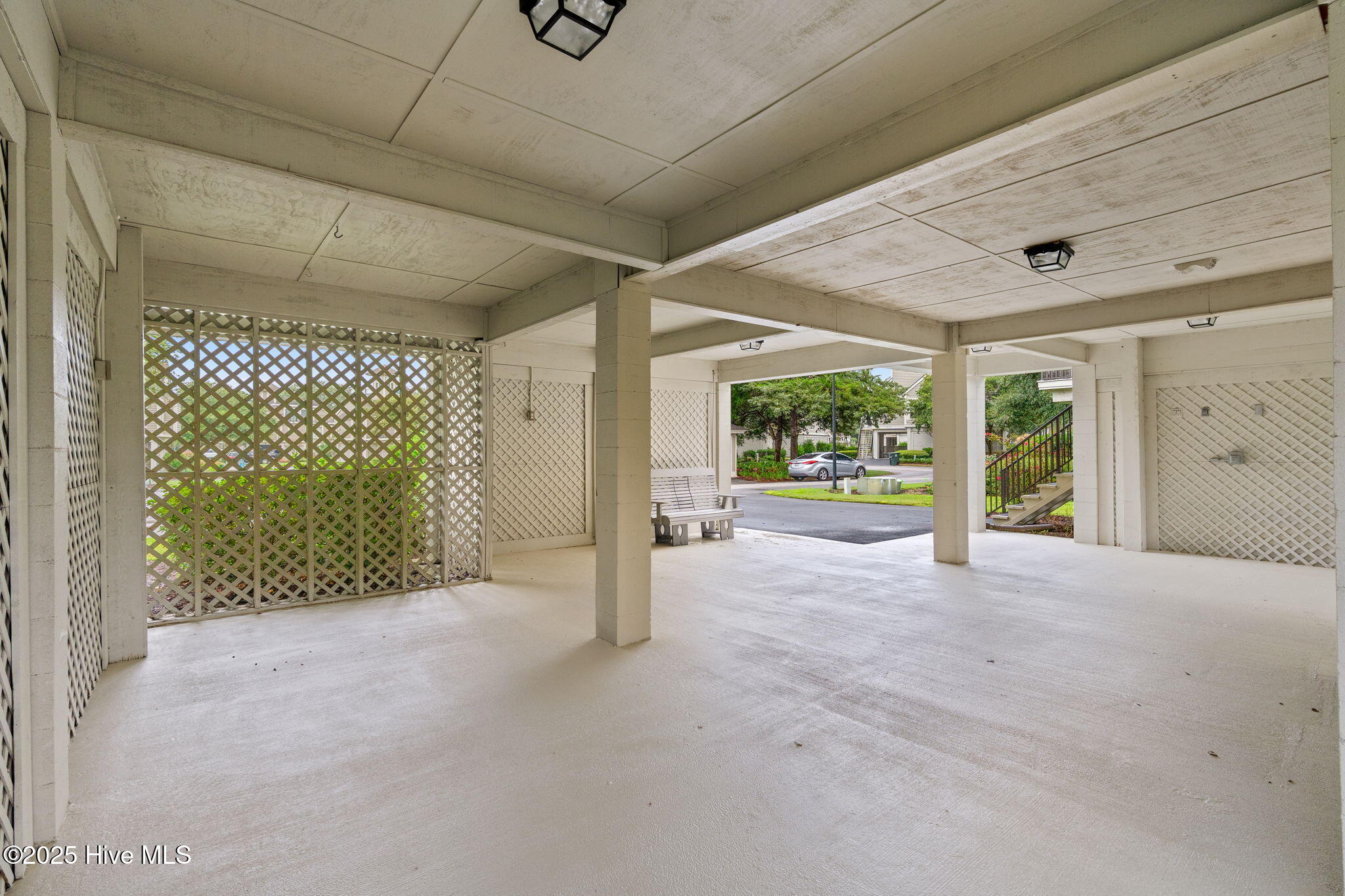 1609 Harbor Drive