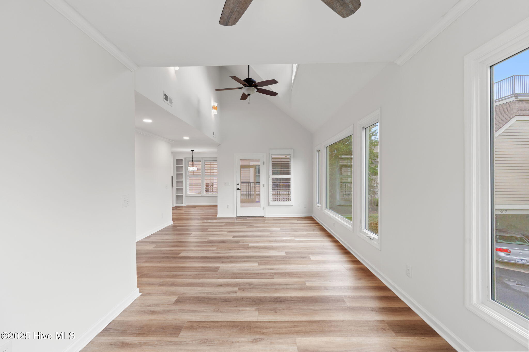 1609 Harbor Drive