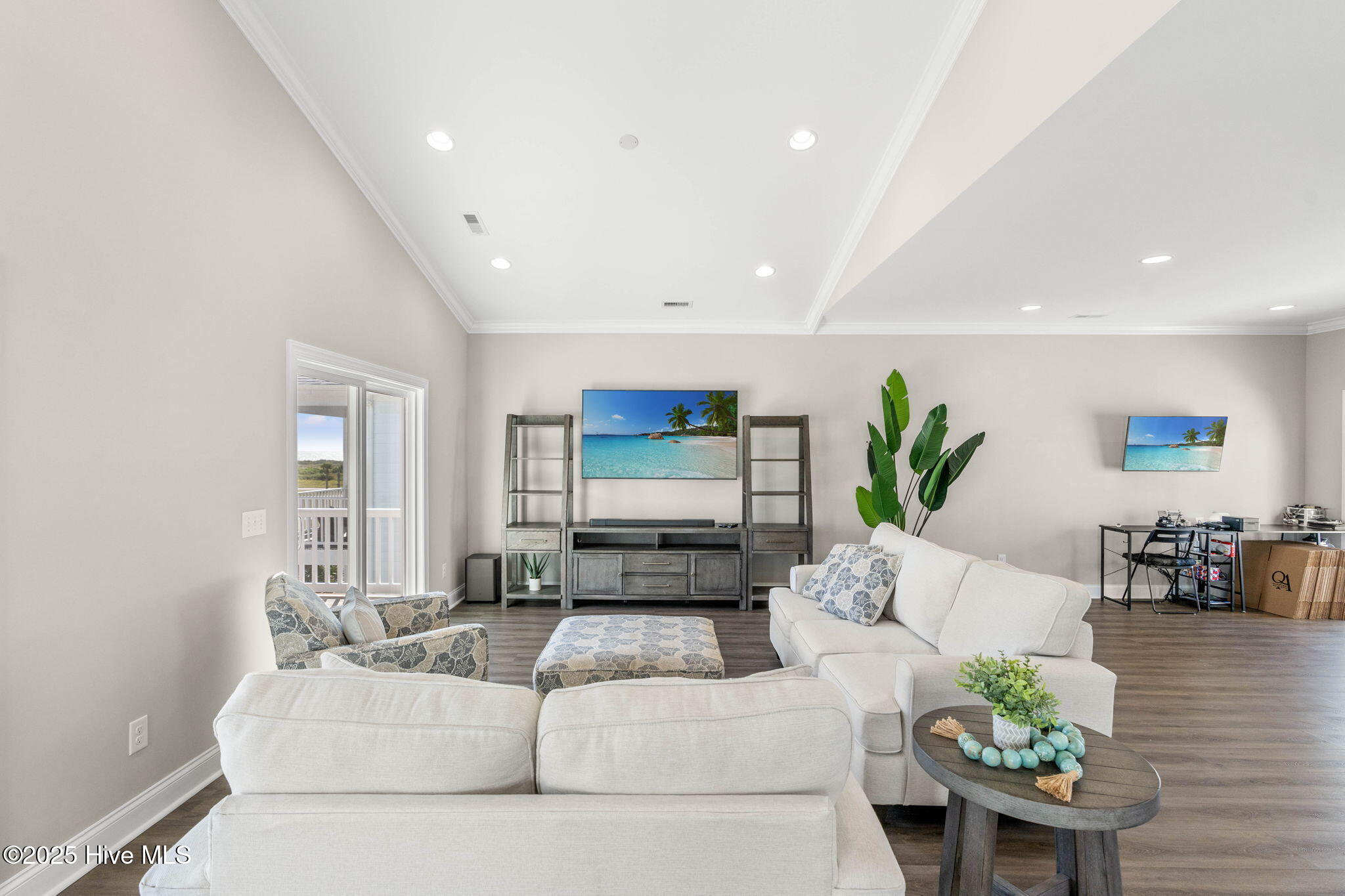 10 Via Dolorosa Drive