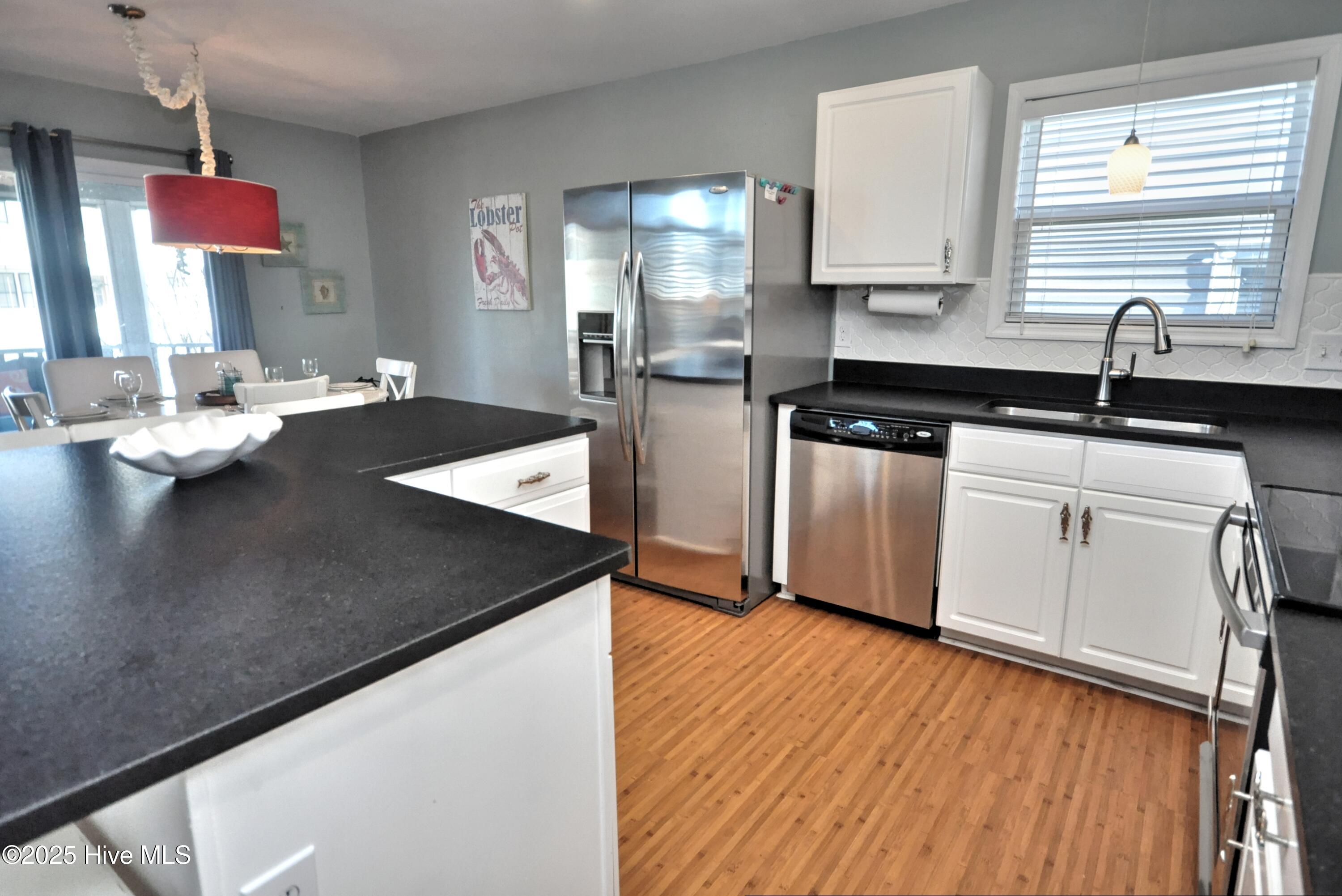 286 E Second Street