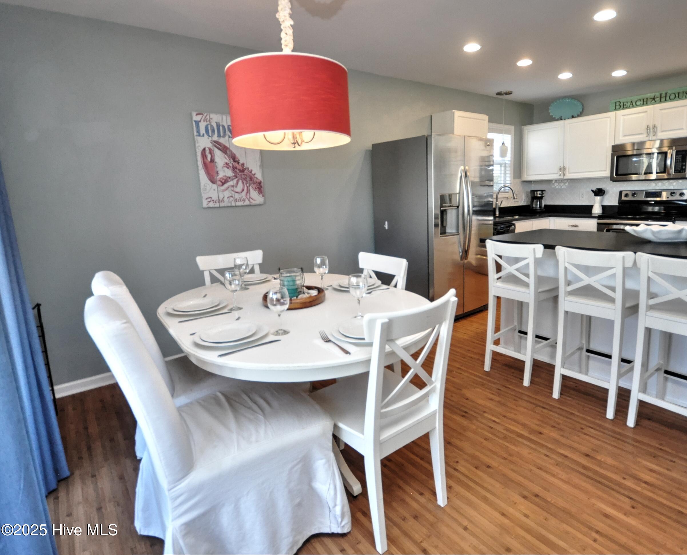 286 E Second Street