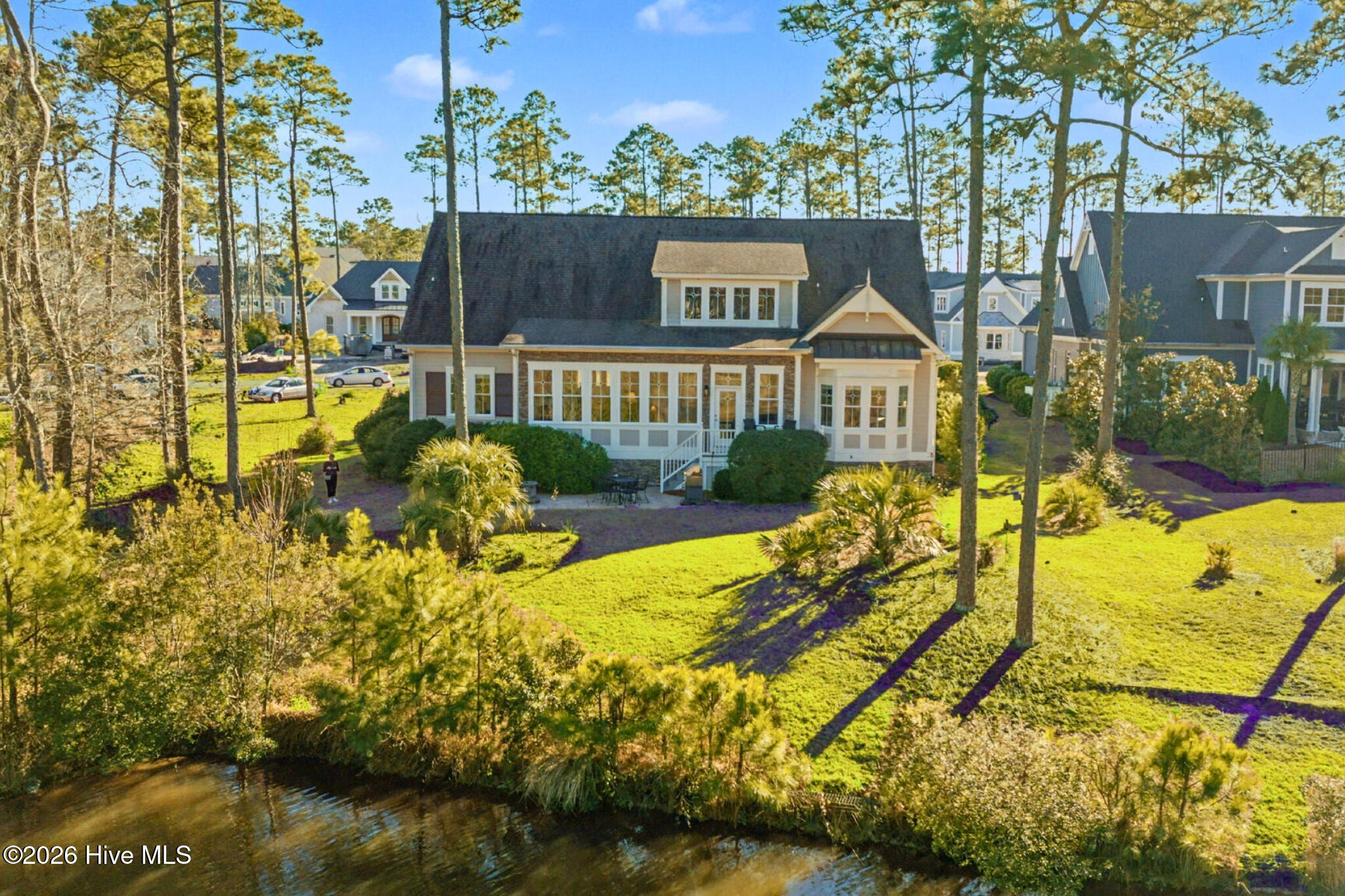 547 Morely Circle SW