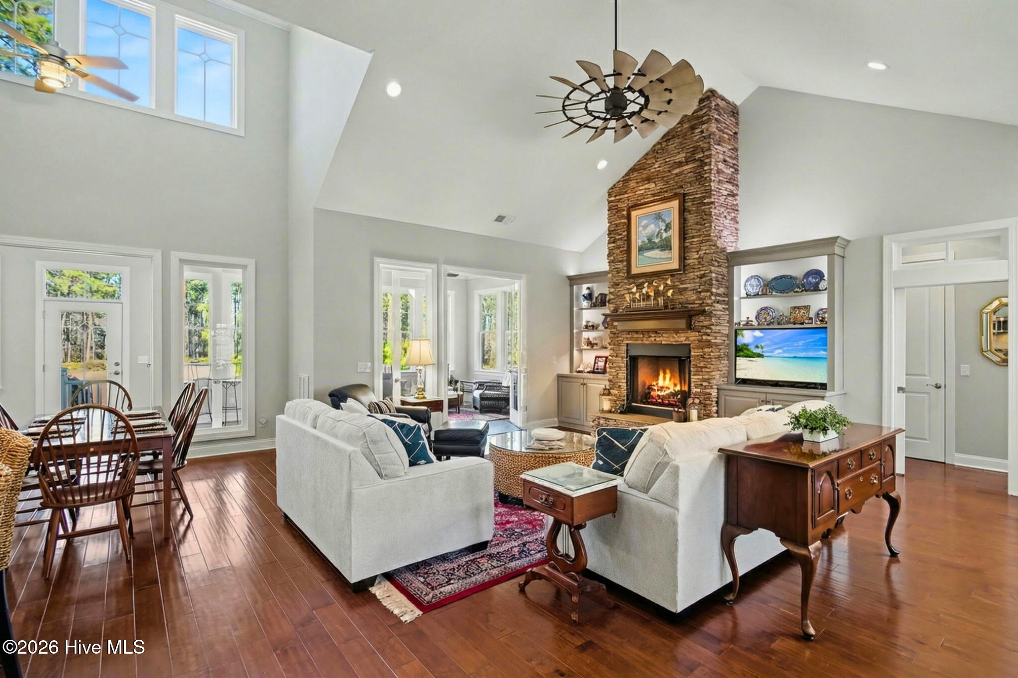 547 Morely Circle SW