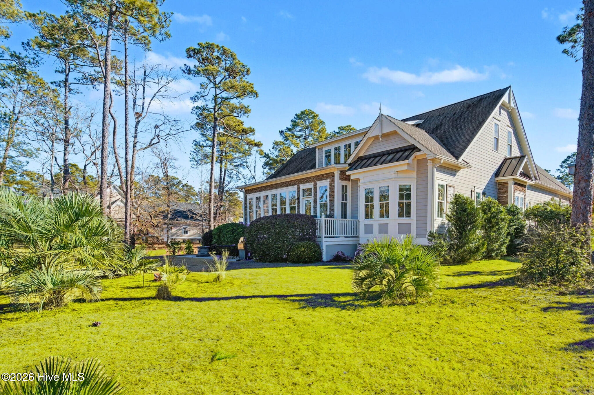 547 Morely Circle SW