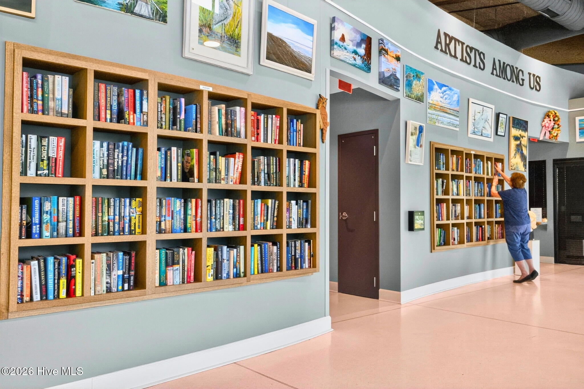 547 Morely Circle SW