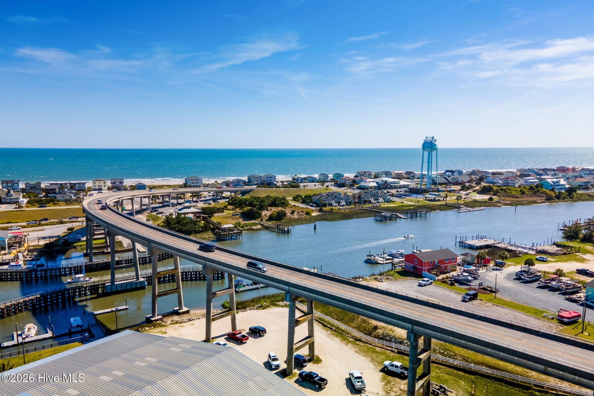 887 Ocean Boulevard W
