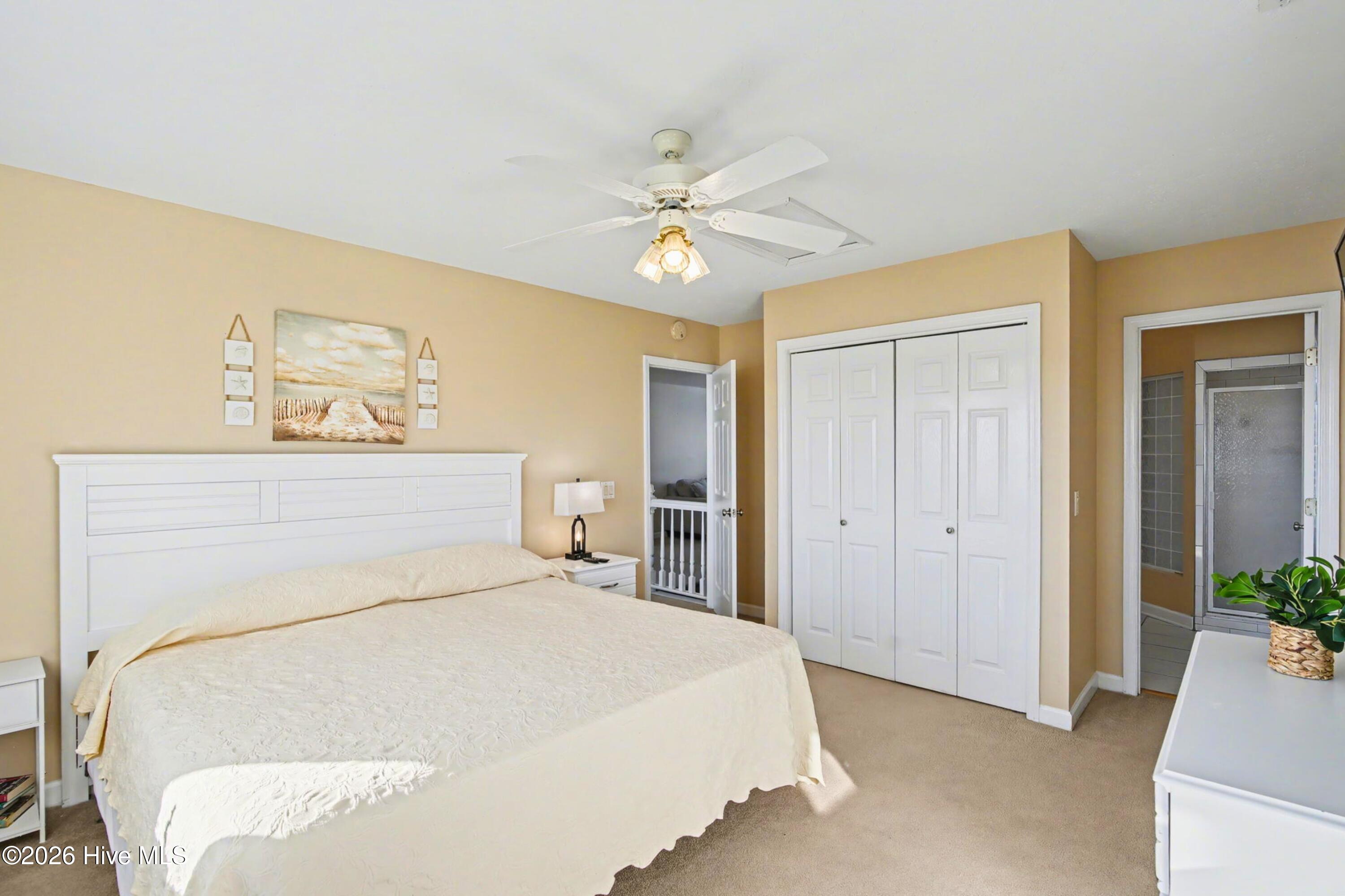 887 Ocean Boulevard W