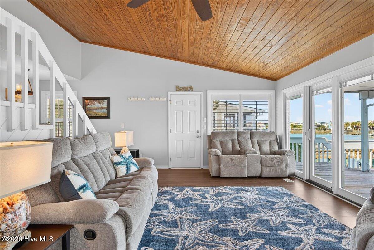 1701 Canal Drive