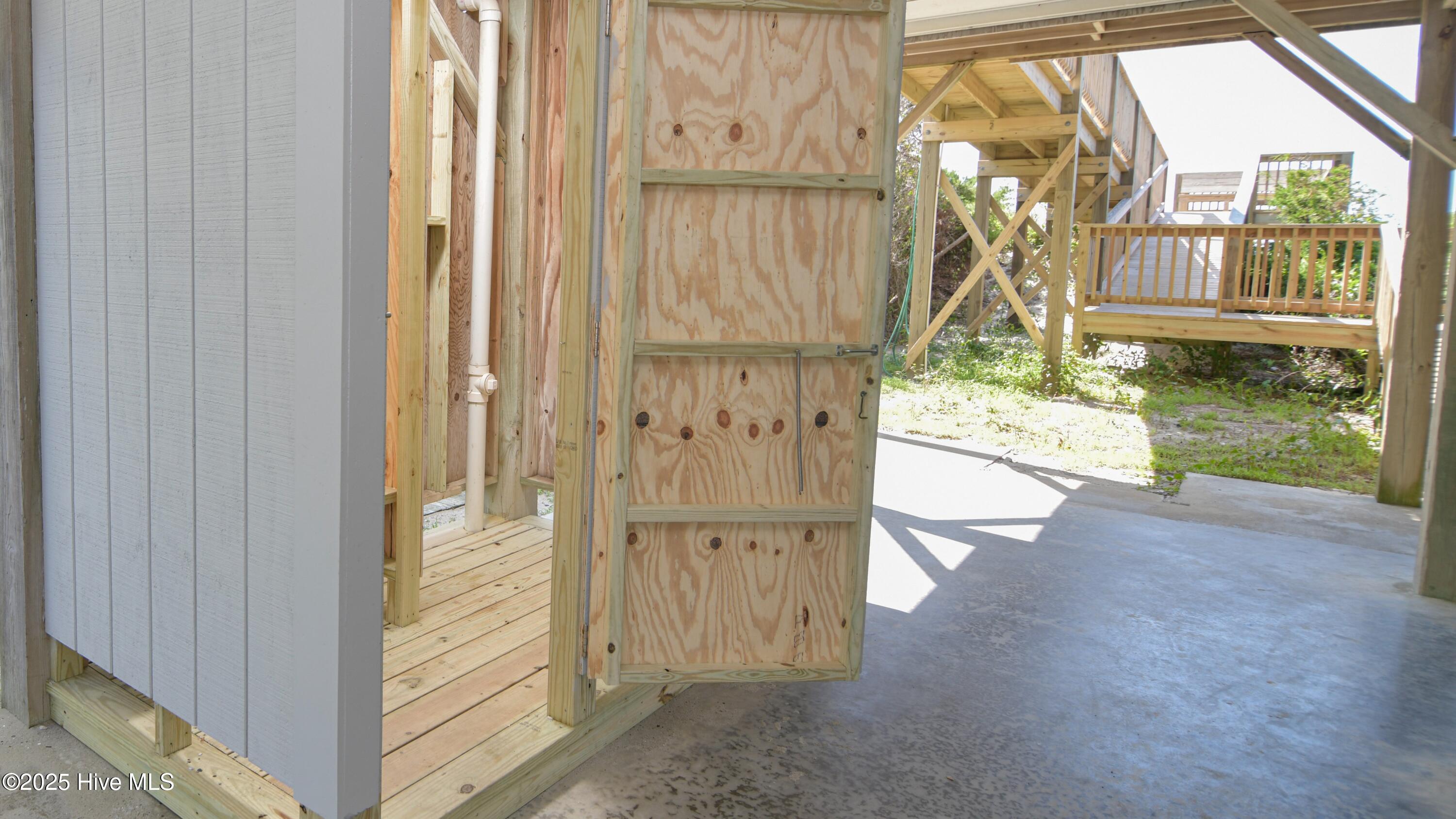 941 Ocean Boulevard W