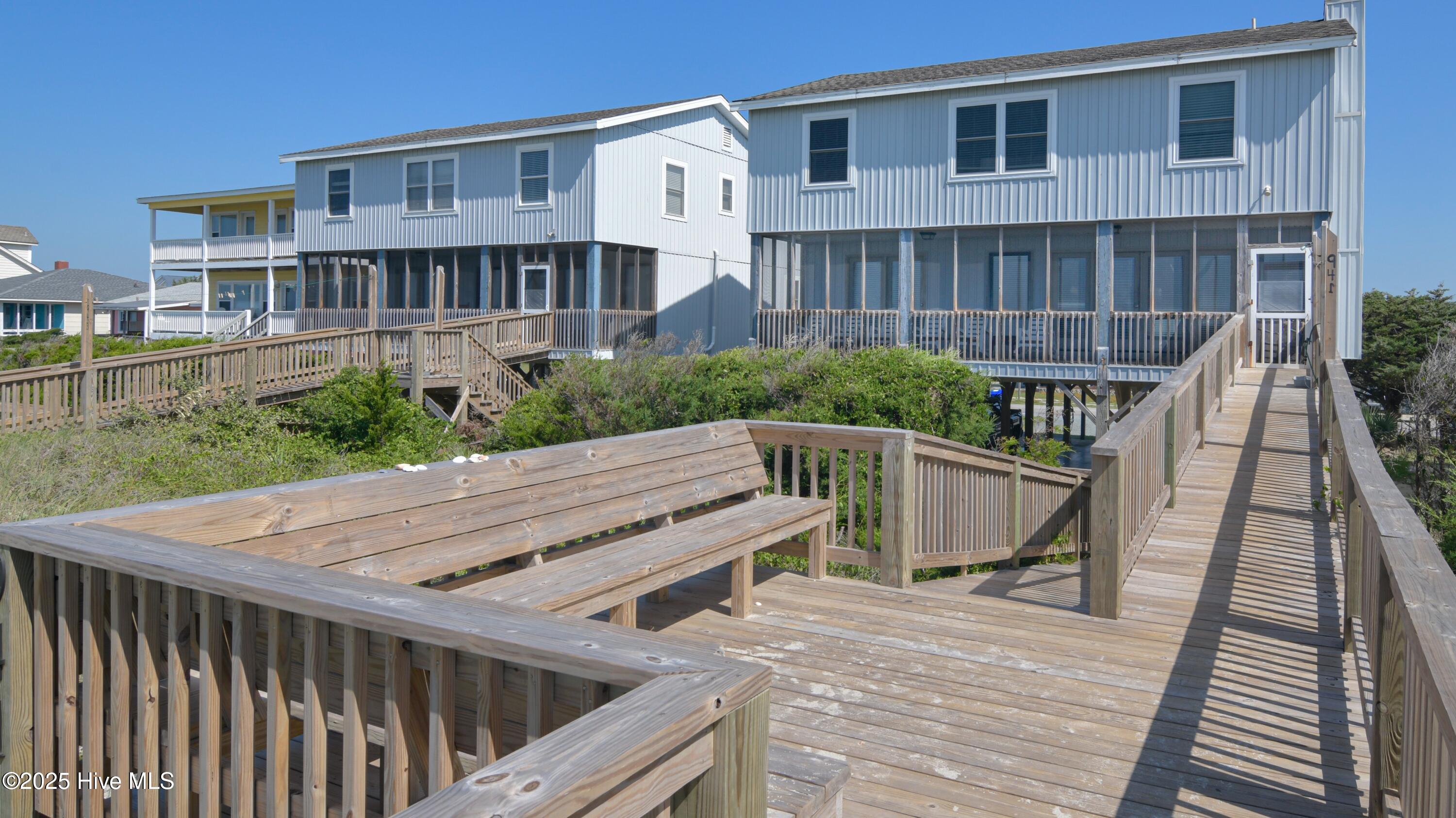 941 Ocean Boulevard W