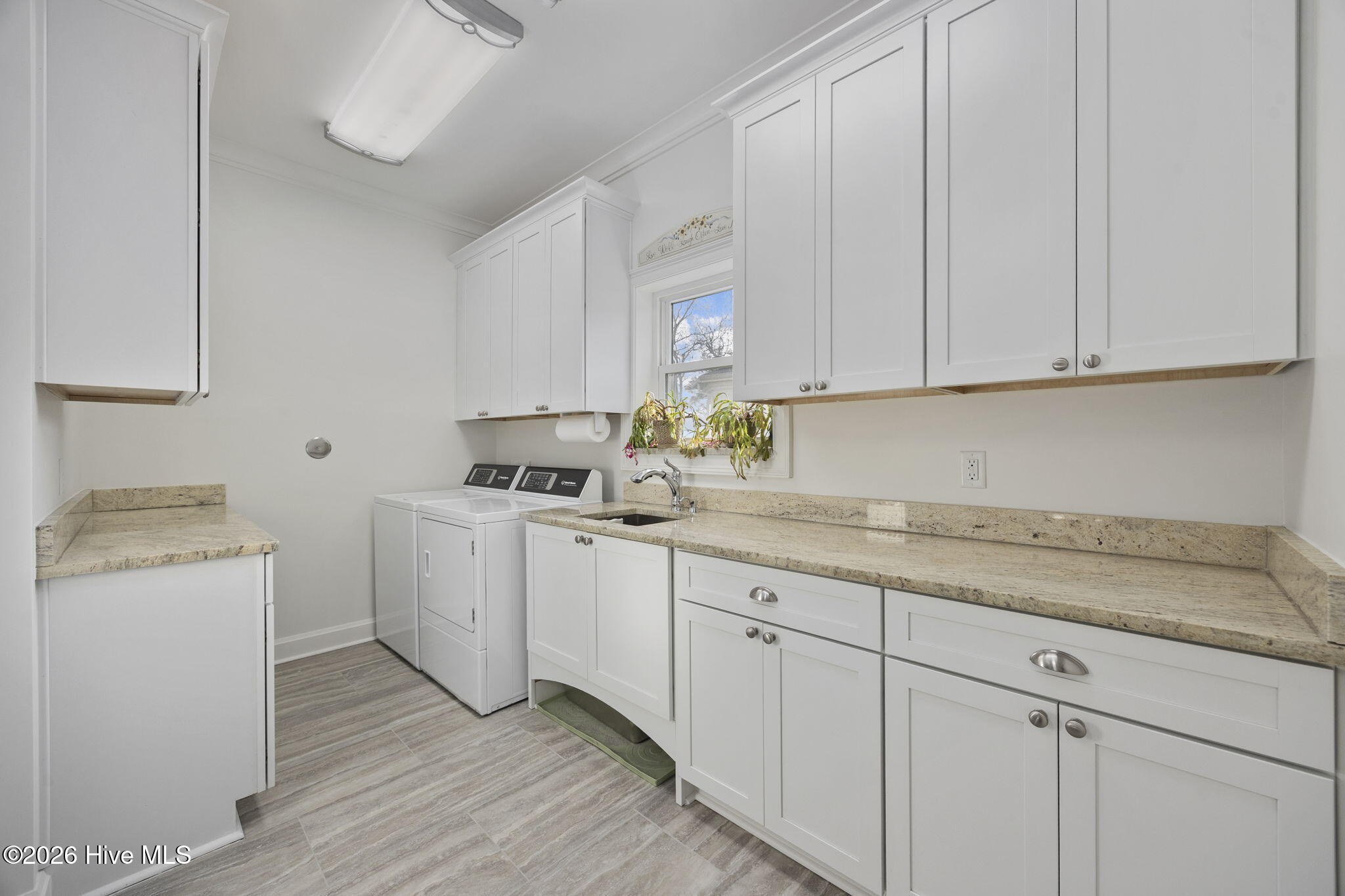 1324 Harbour Watch SW