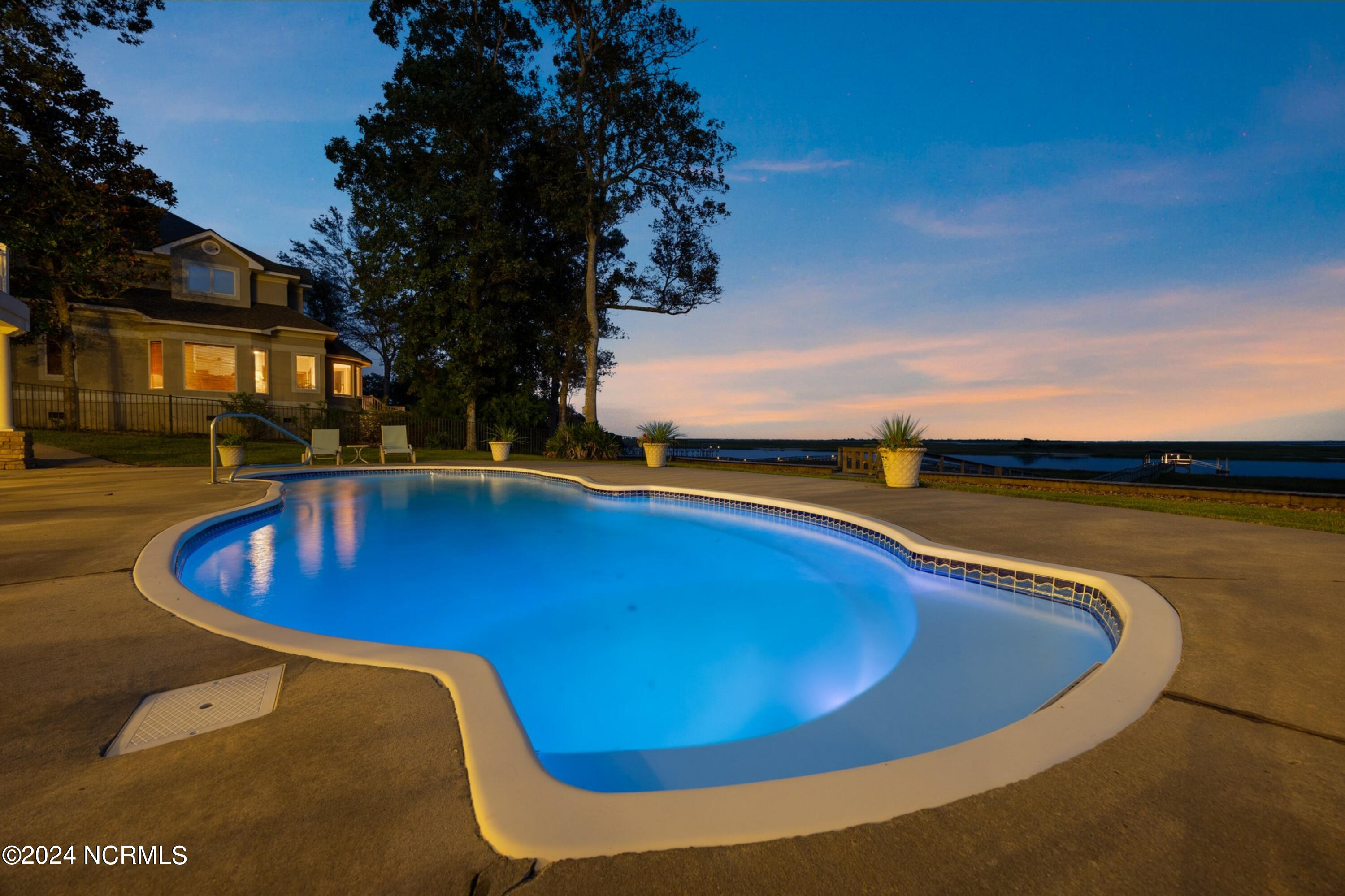 1324 Harbour Watch SW