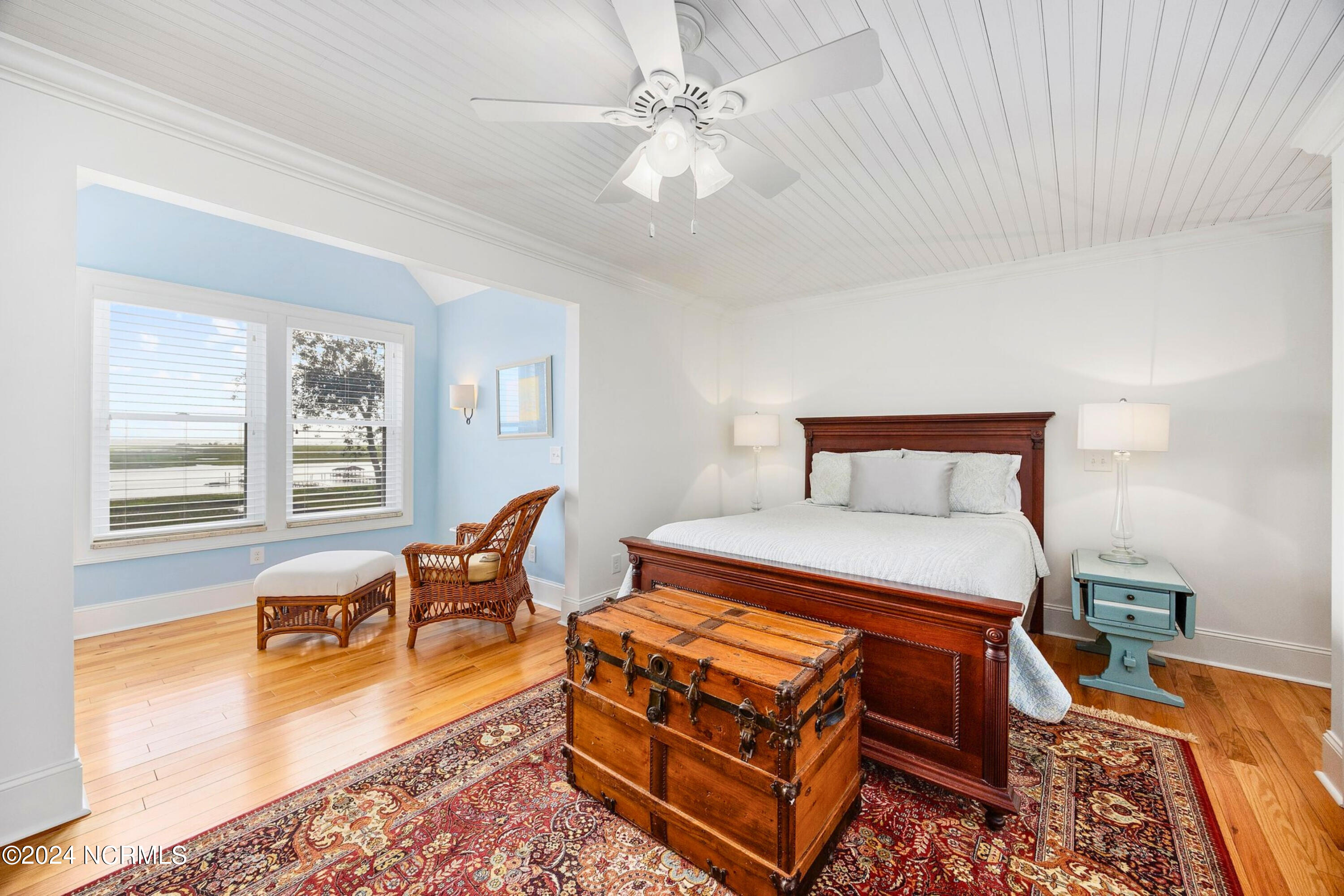 1324 Harbour Watch SW