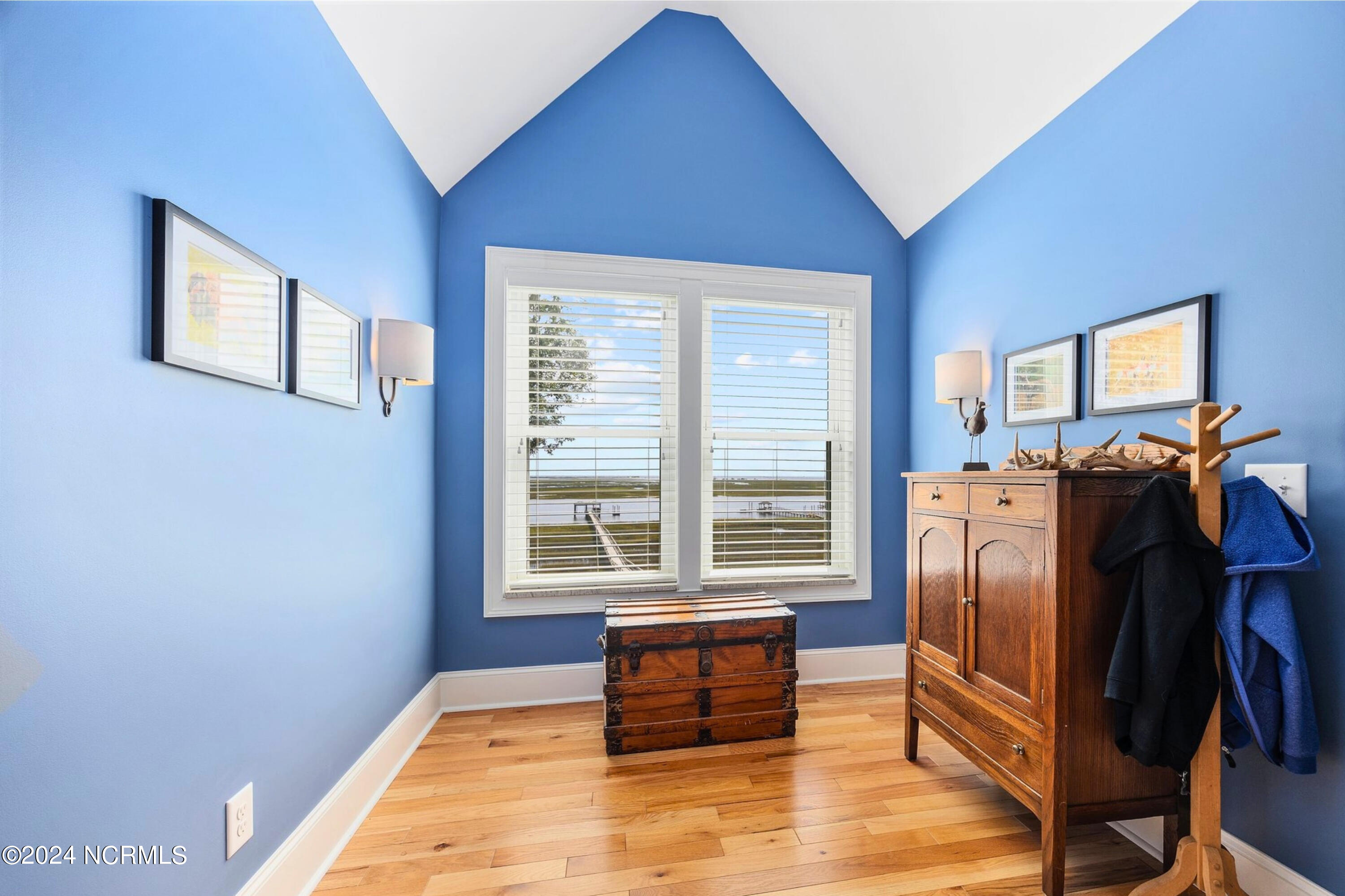 1324 Harbour Watch SW