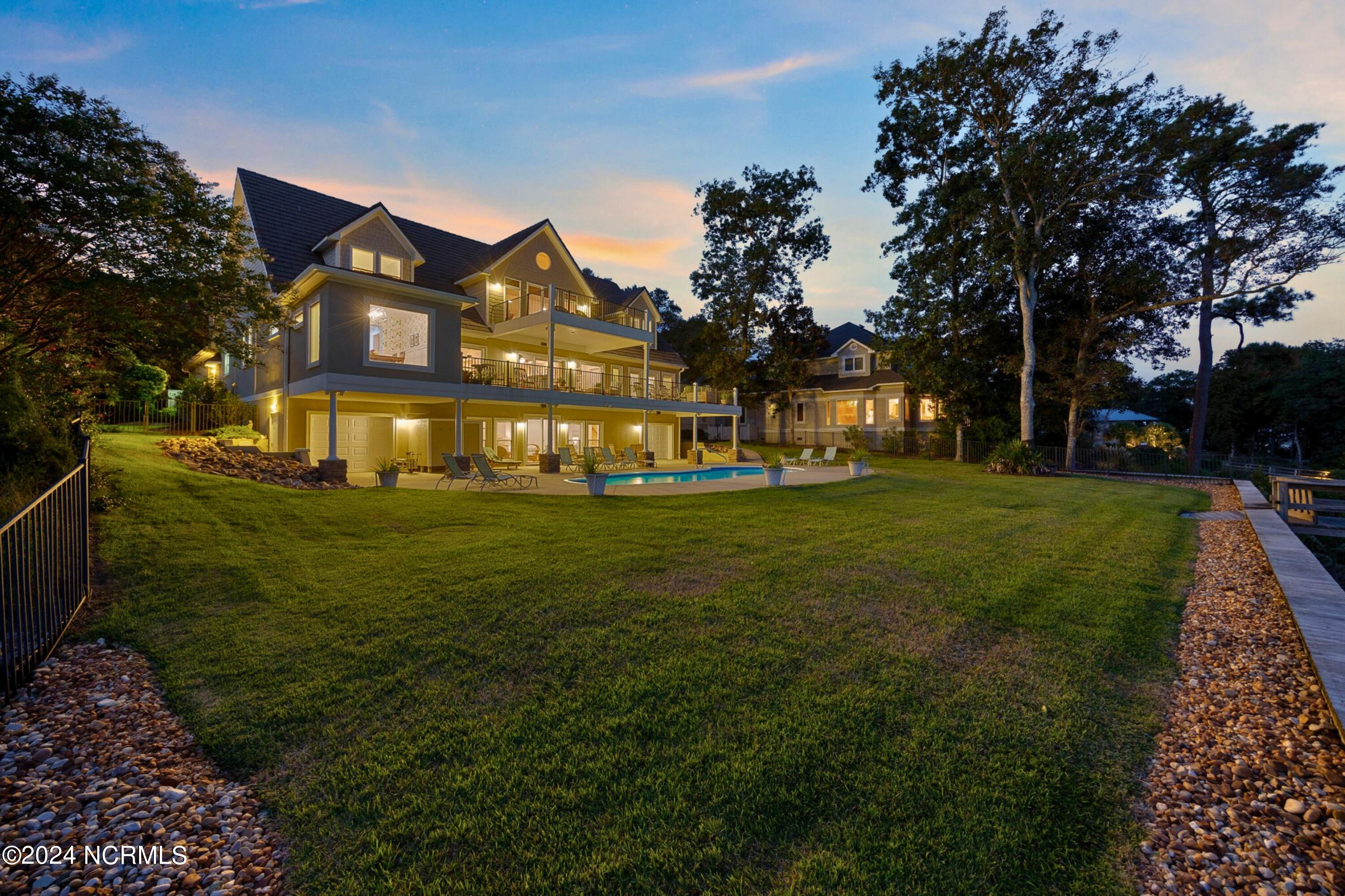 1324 Harbour Watch SW