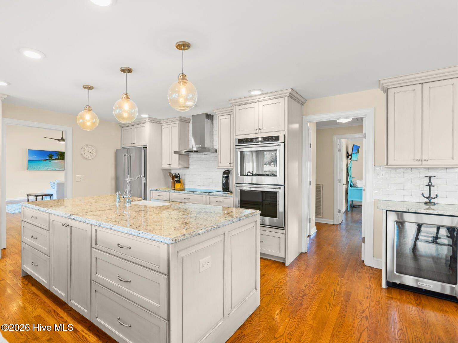 1208 Golfview Drive