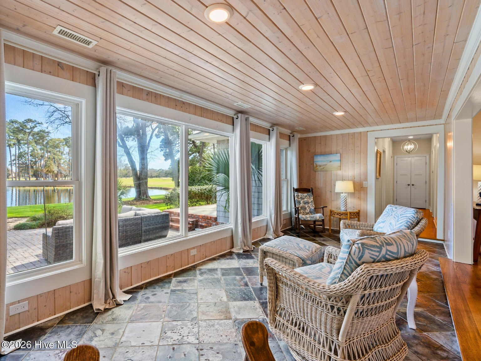 1208 Golfview Drive