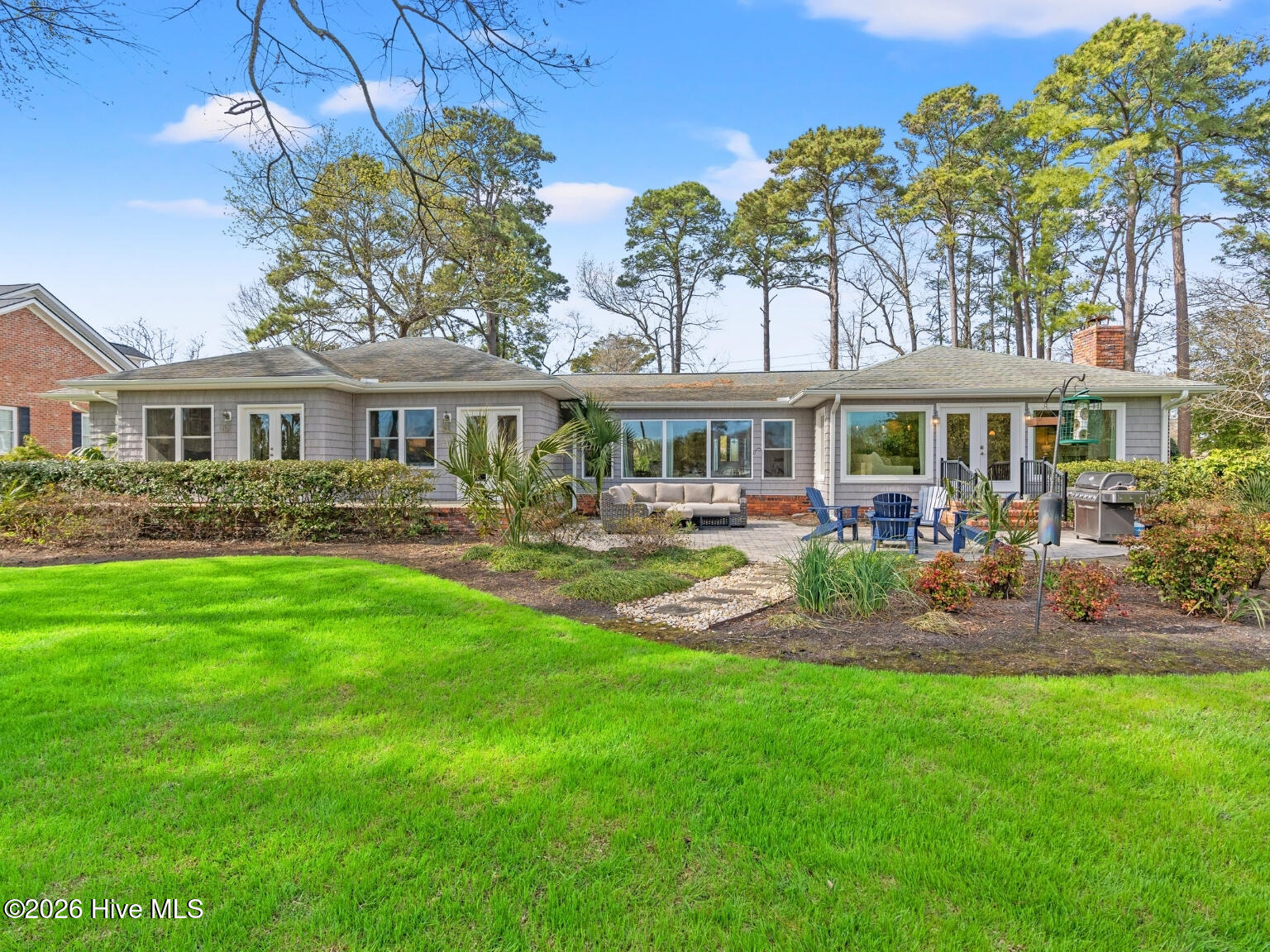 1208 Golfview Drive