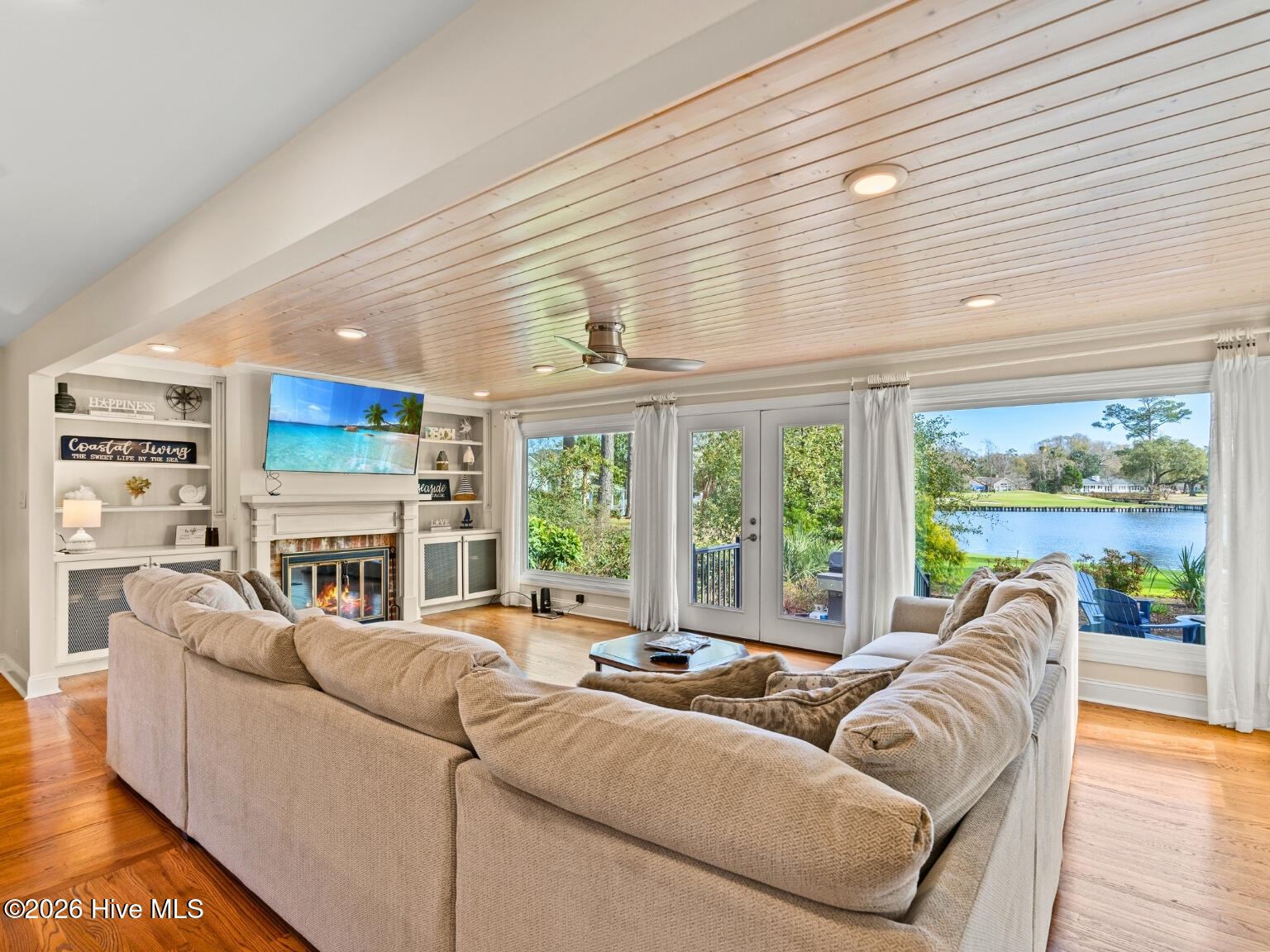 1208 Golfview Drive