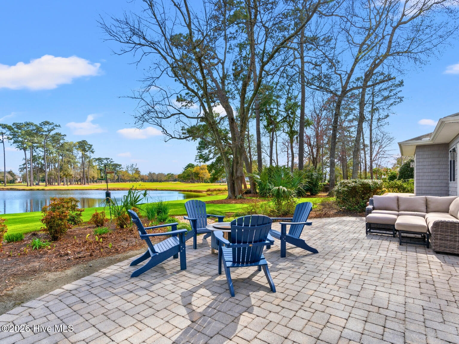 1208 Golfview Drive
