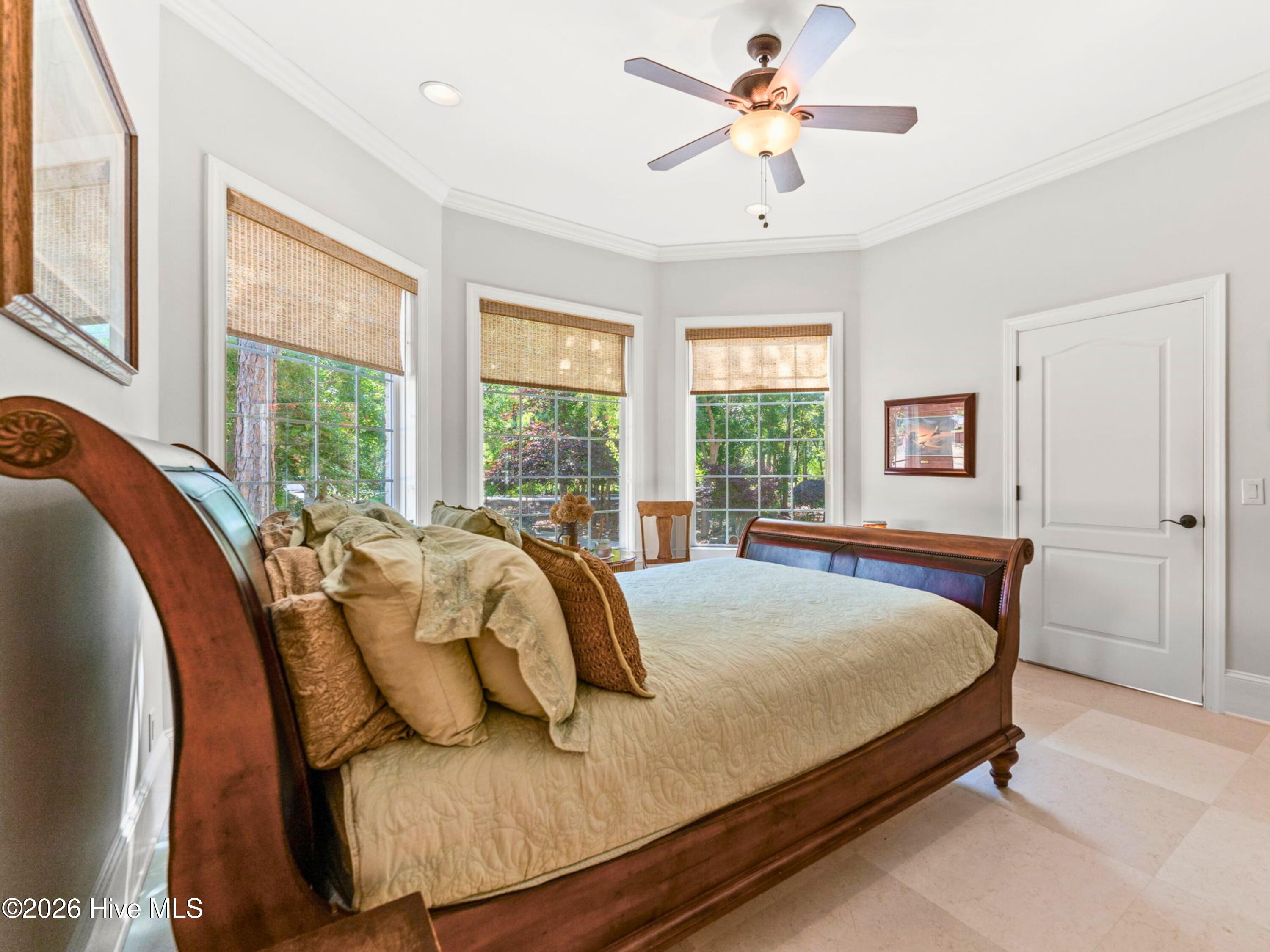 497 Deep Water Drive SE