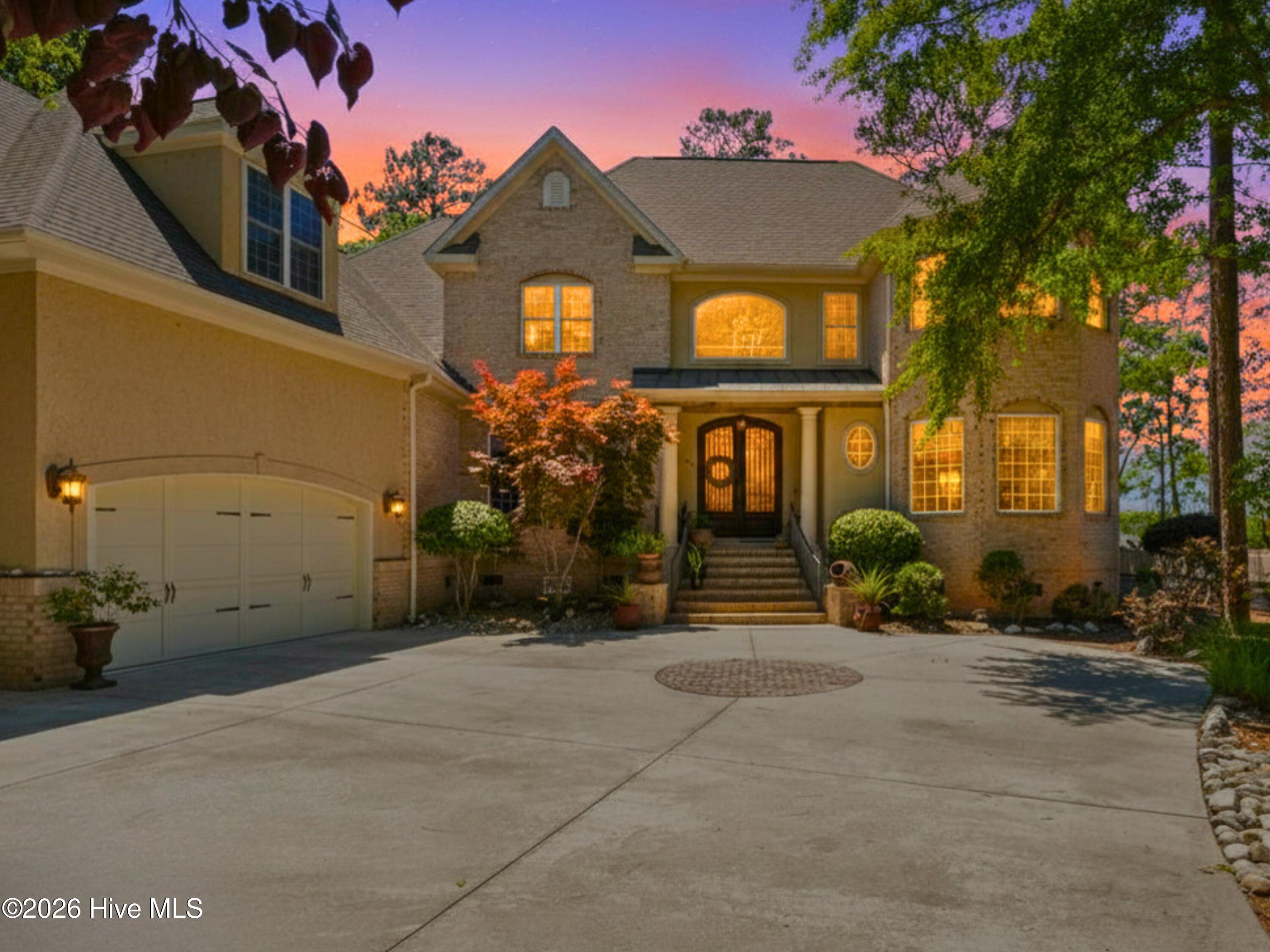 497 Deep Water Drive SE
