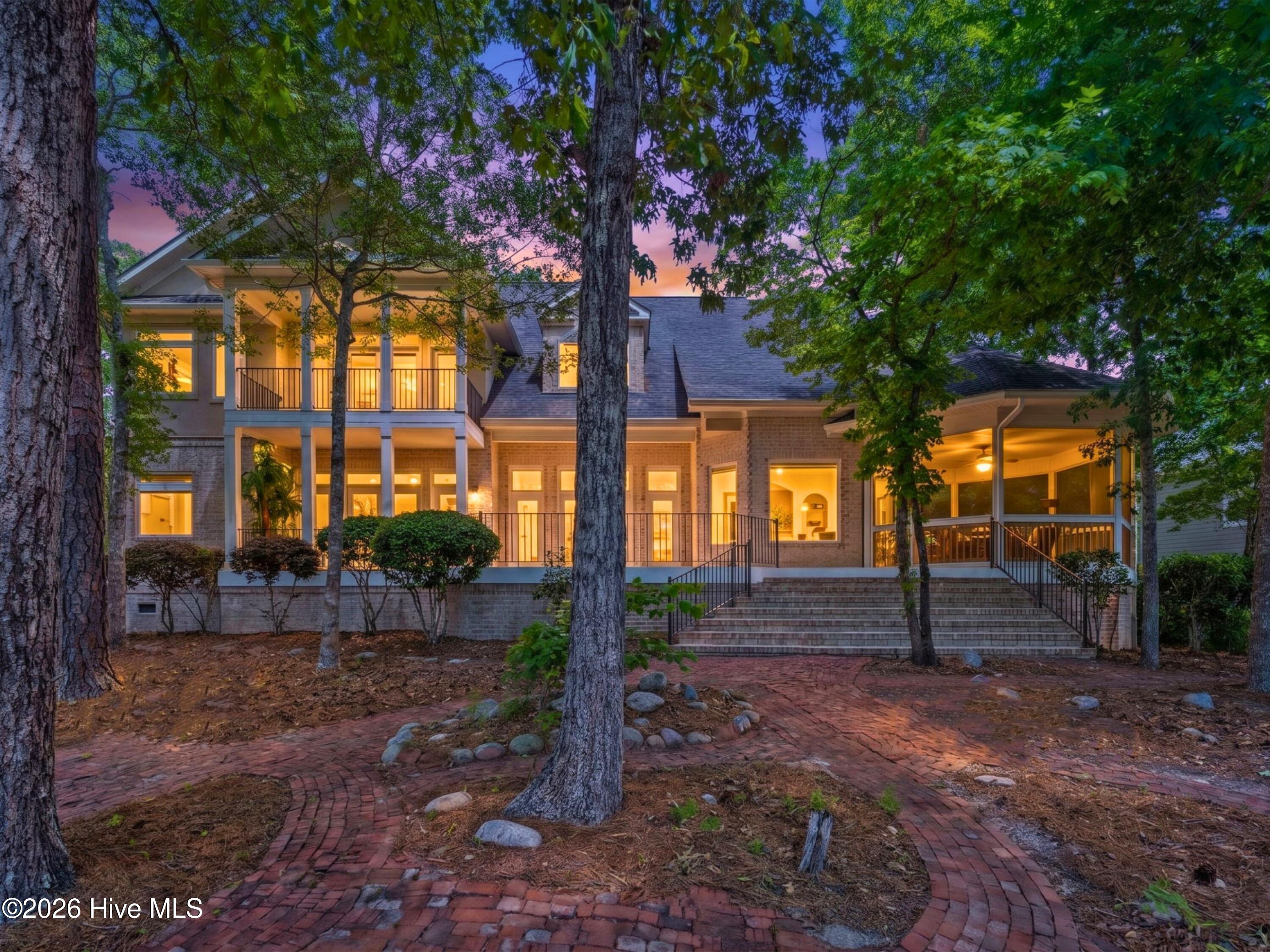 497 Deep Water Drive SE