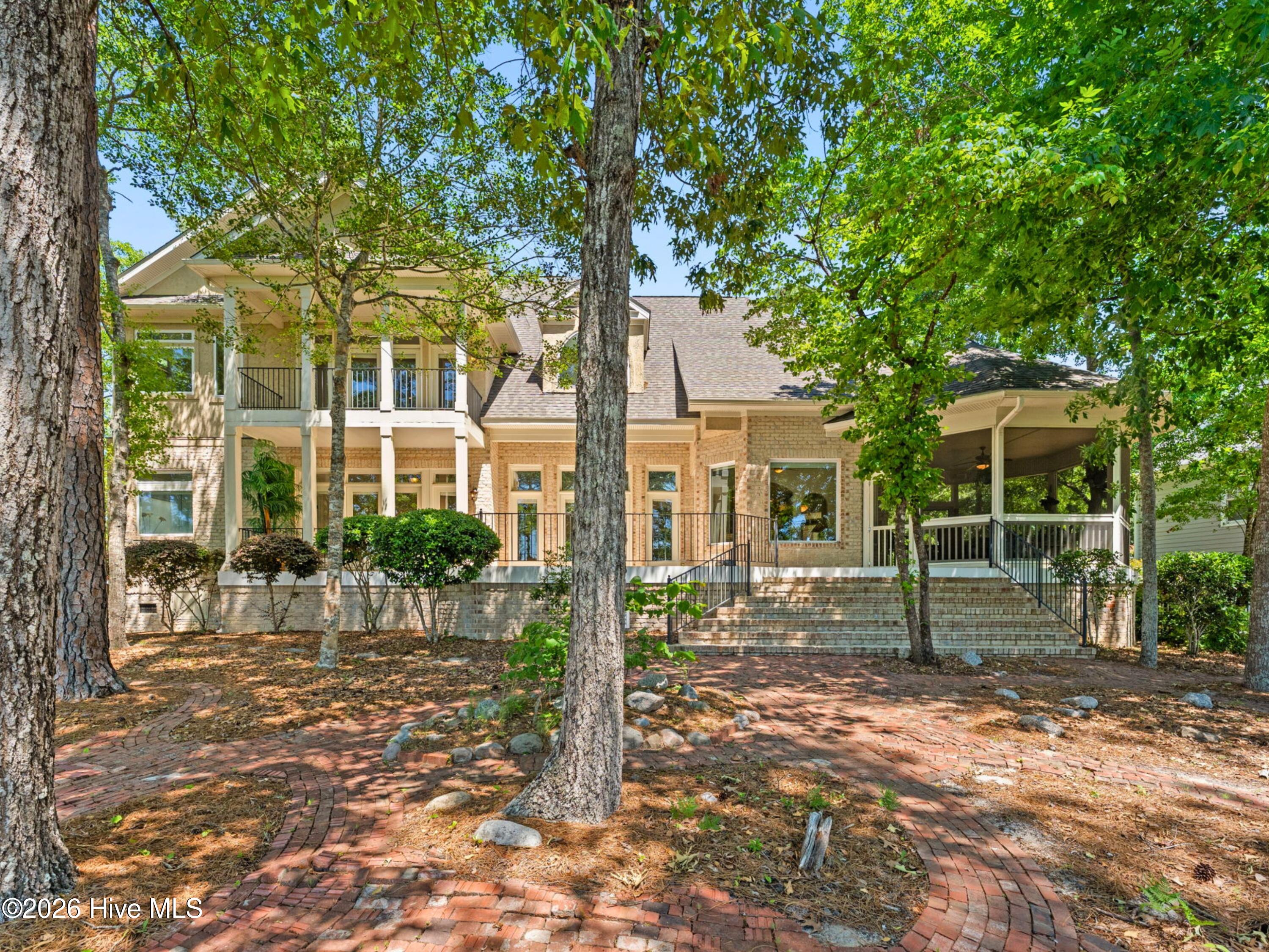 497 Deep Water Drive SE