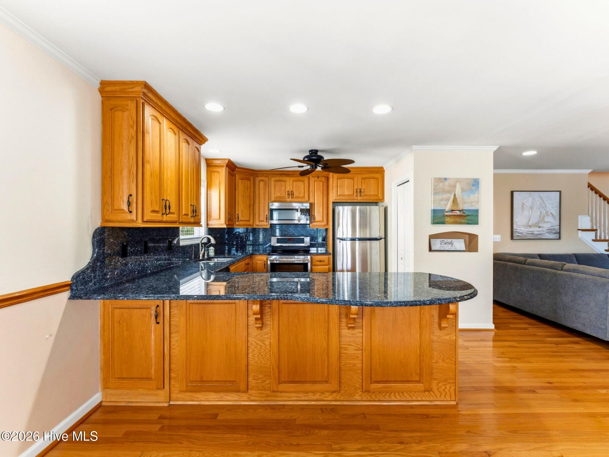 183 W Fourth Street