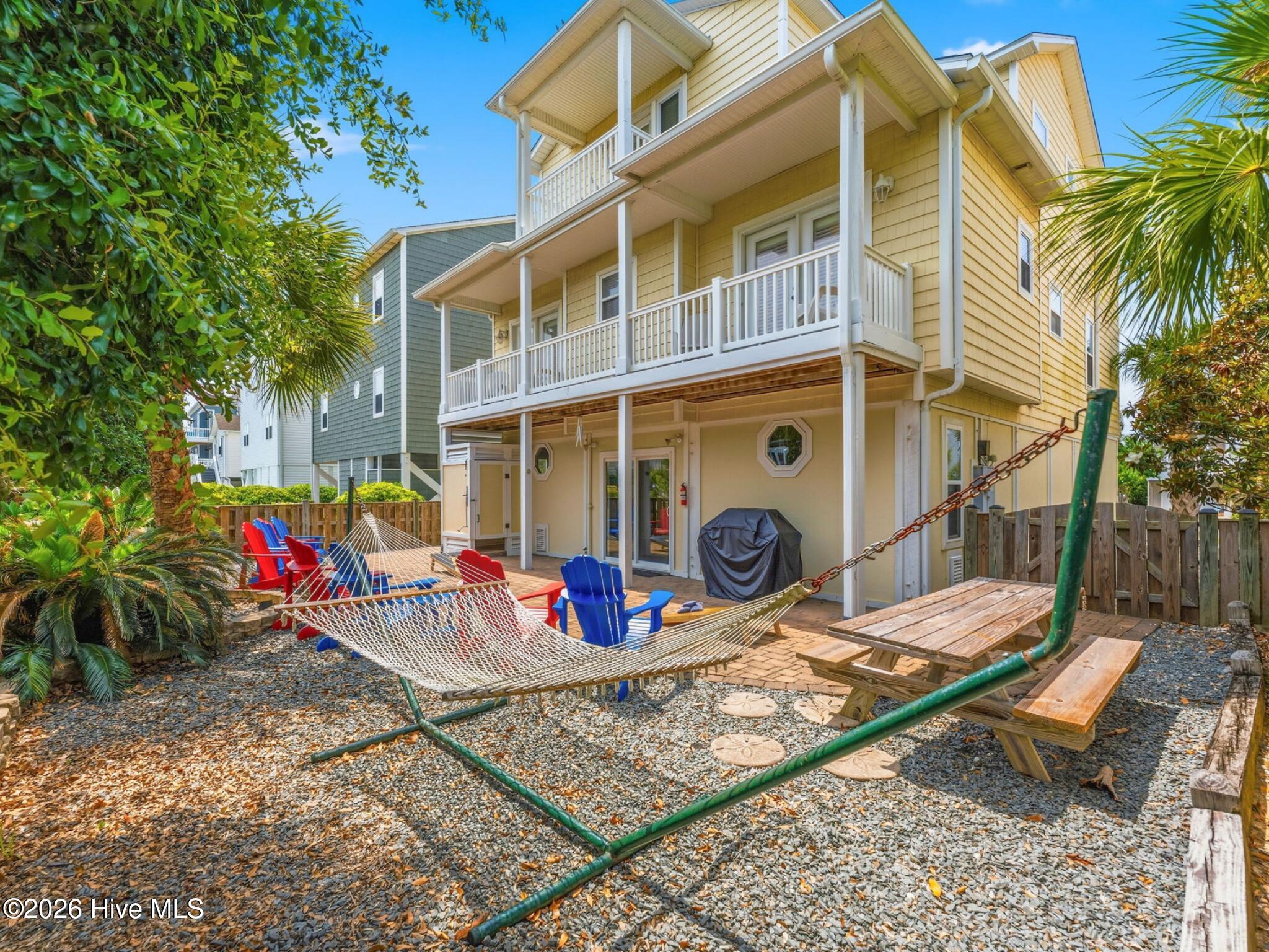 183 W Fourth Street