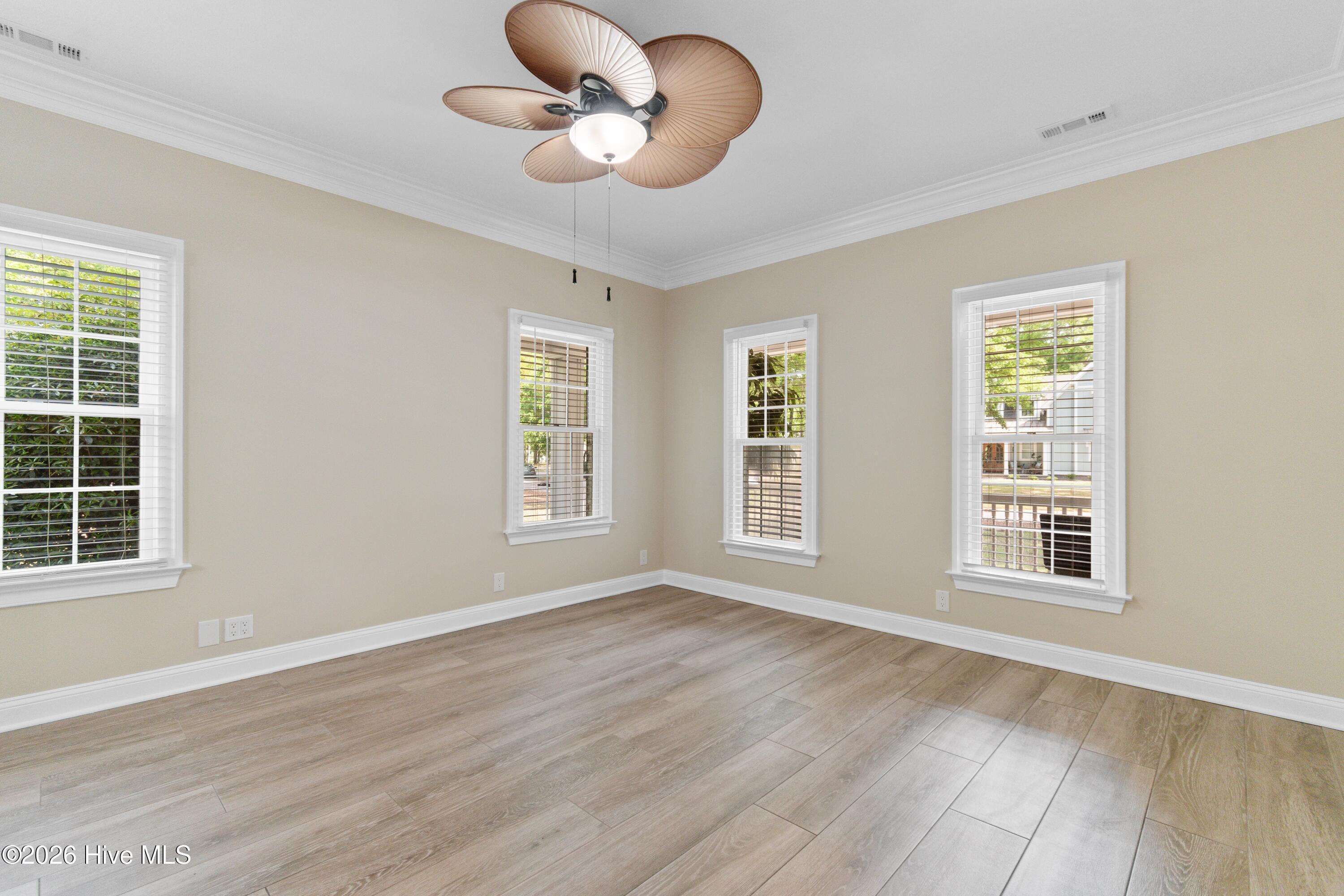 1308 Harbour Watch SW
