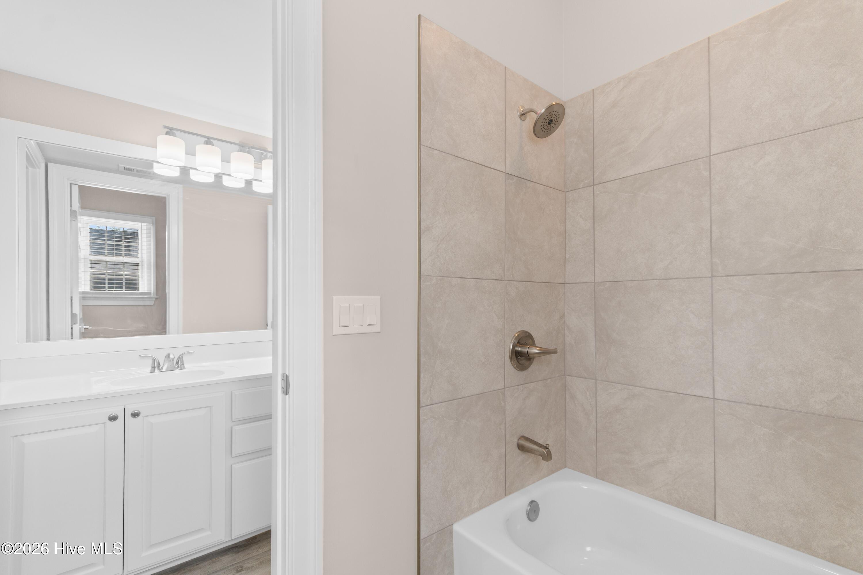 1308 Harbour Watch SW
