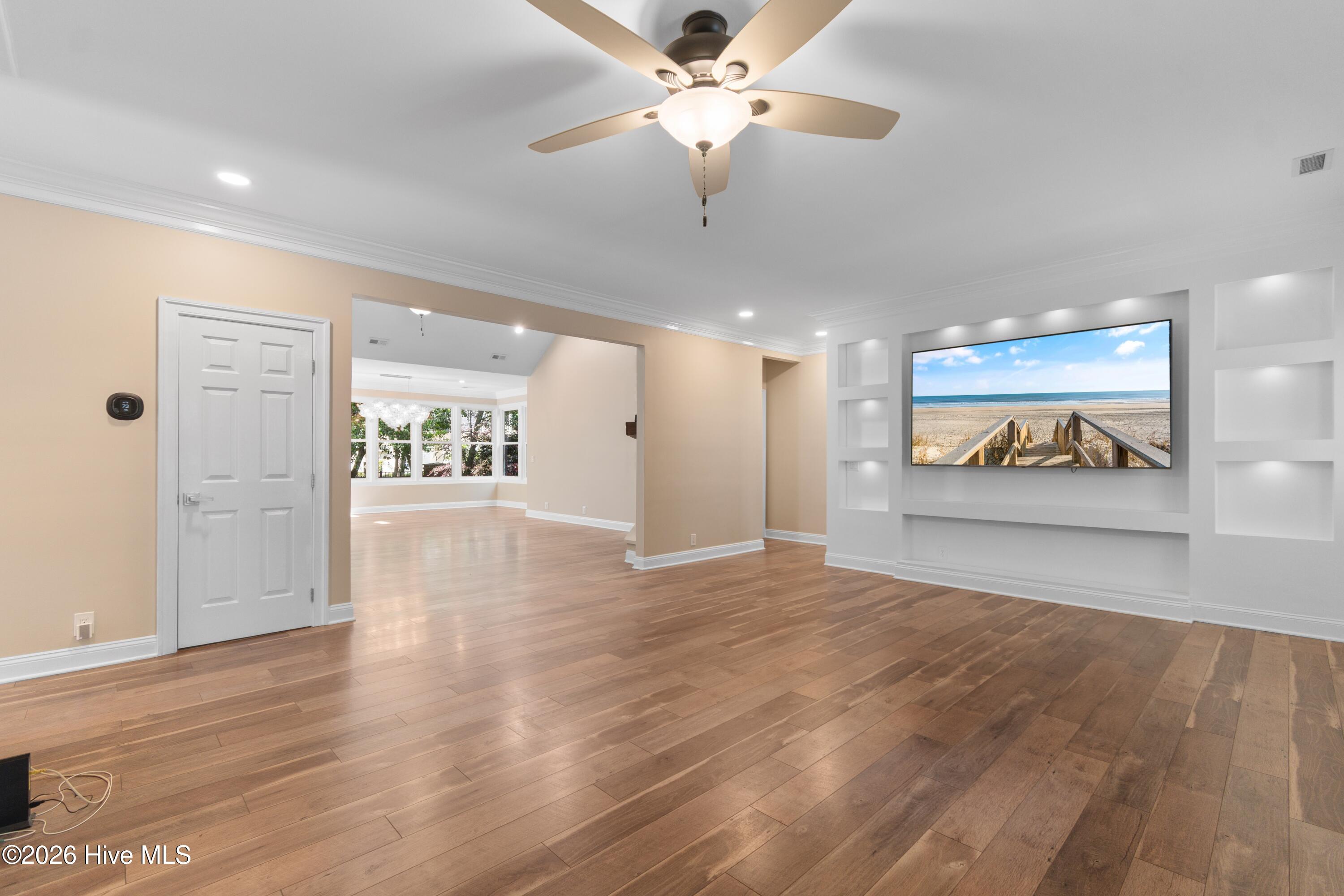 1308 Harbour Watch SW