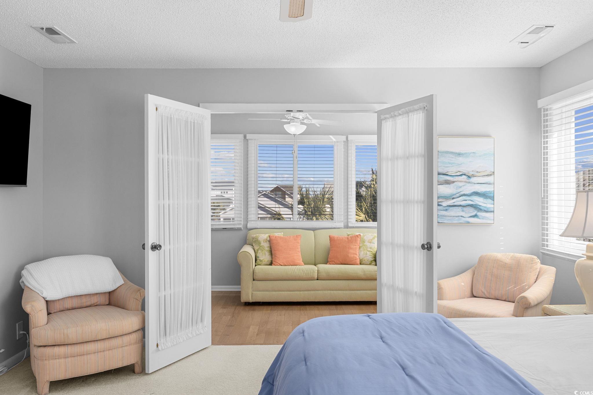 40 Pender St.