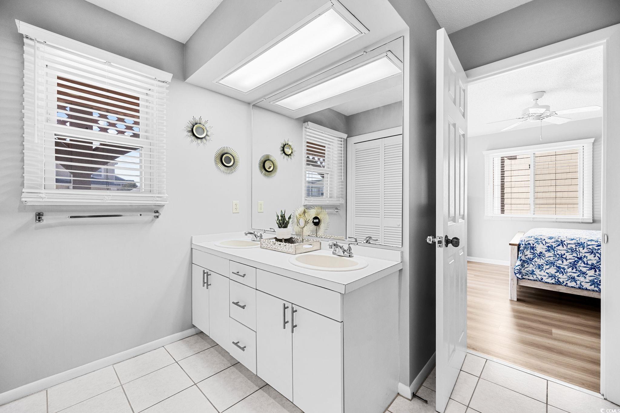 40 Pender St.