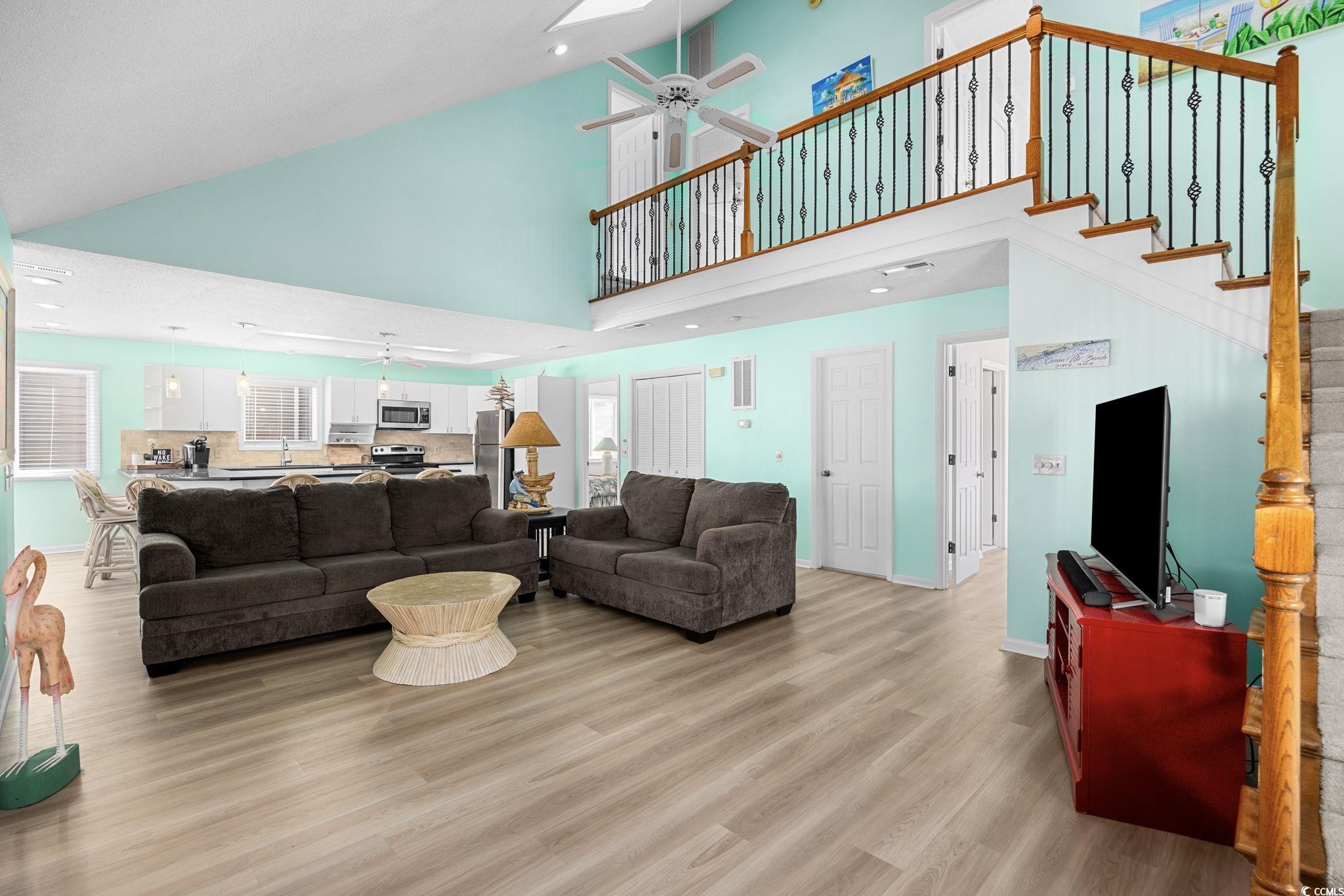 40 Pender St.