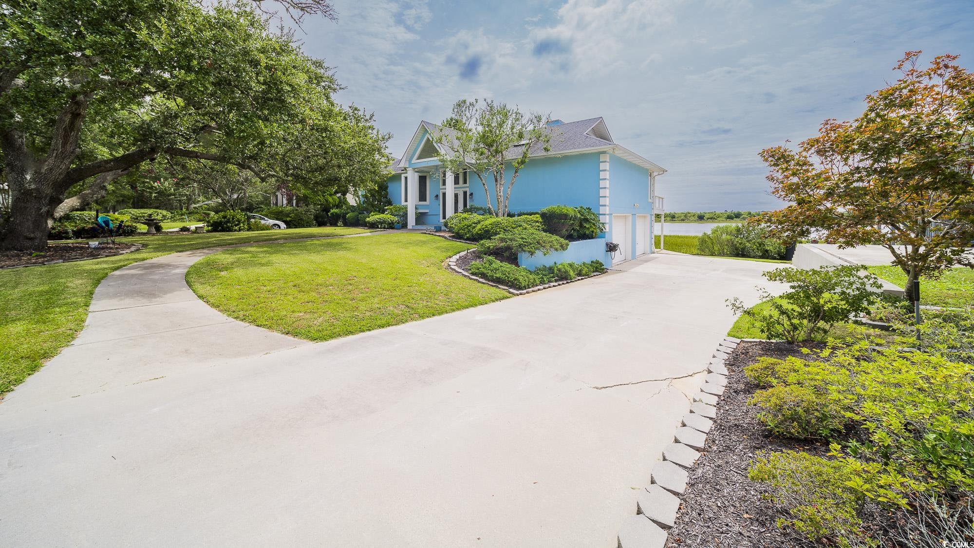 213 W Canal Ave.