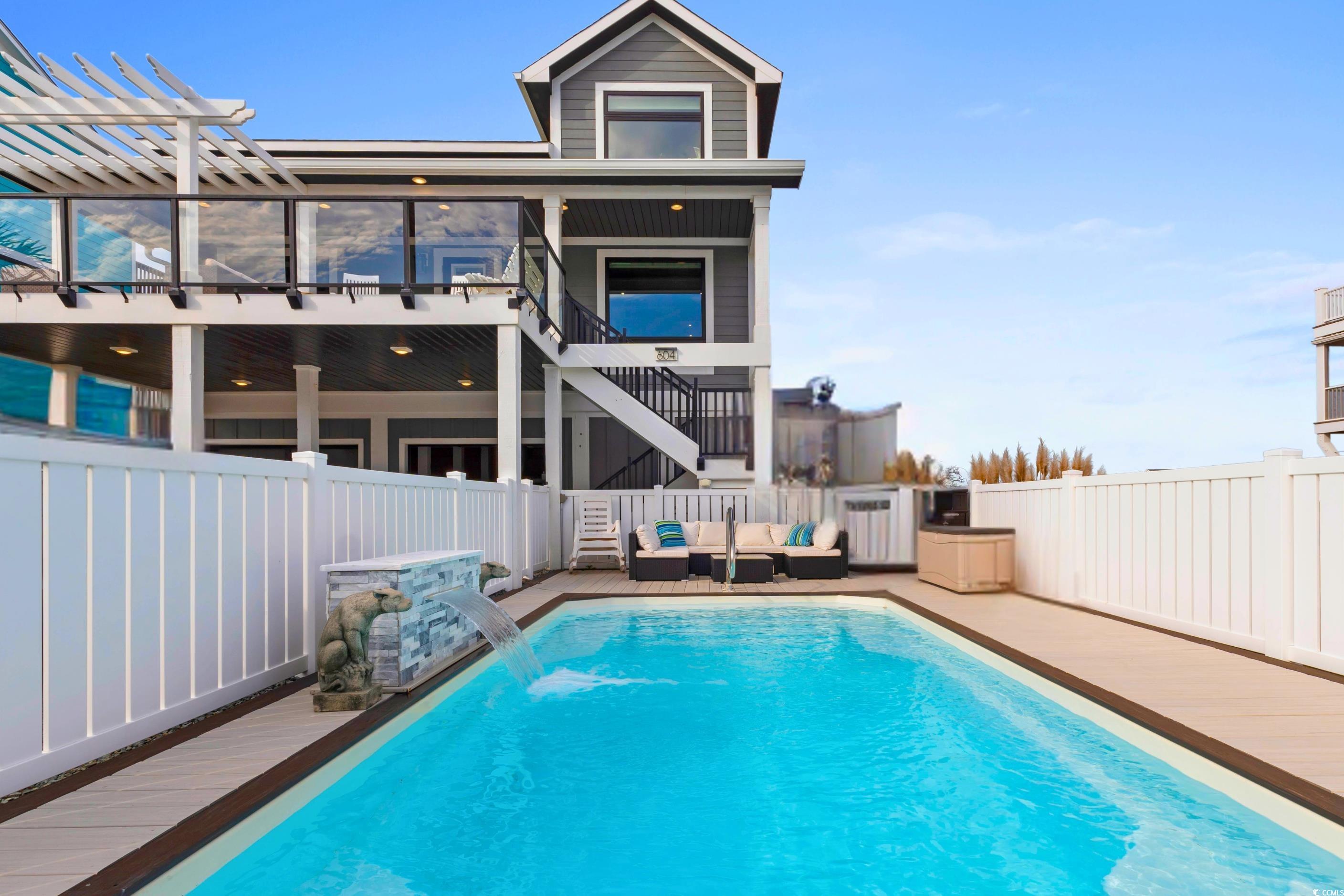 604 Ocean Boulevard W